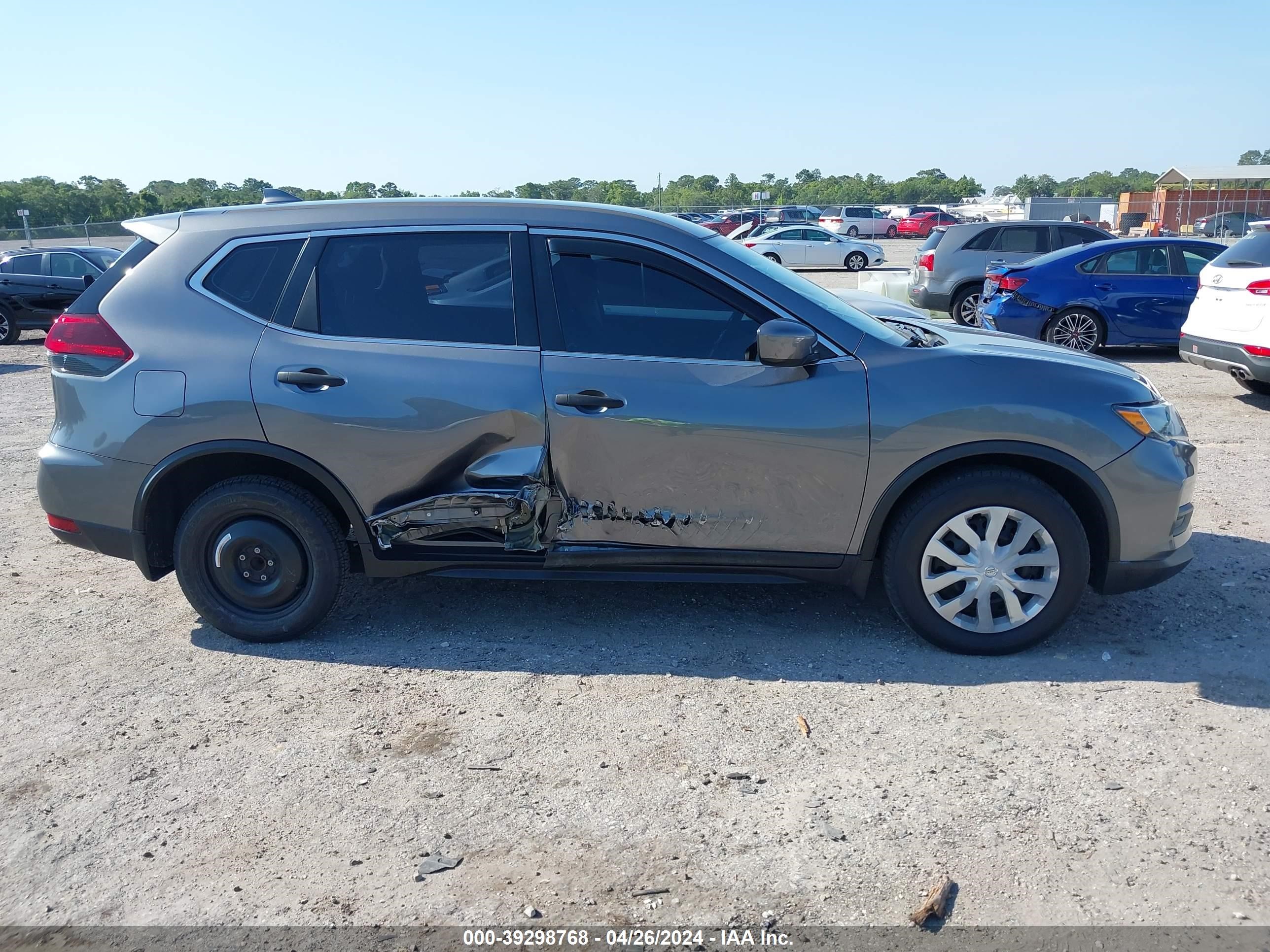 Photo 13 VIN: 5N1AT2MT4JC771696 - NISSAN ROGUE 