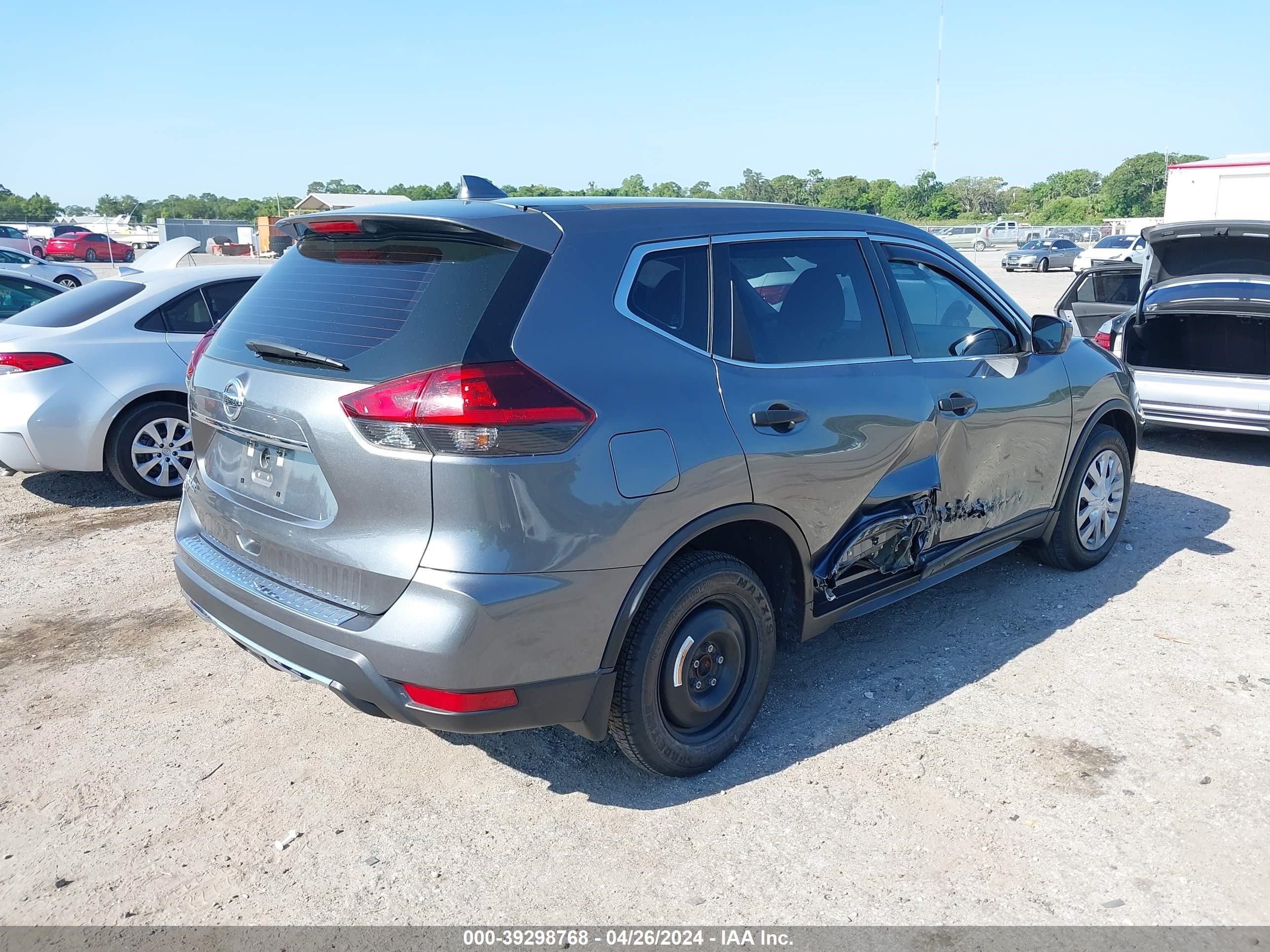 Photo 3 VIN: 5N1AT2MT4JC771696 - NISSAN ROGUE 