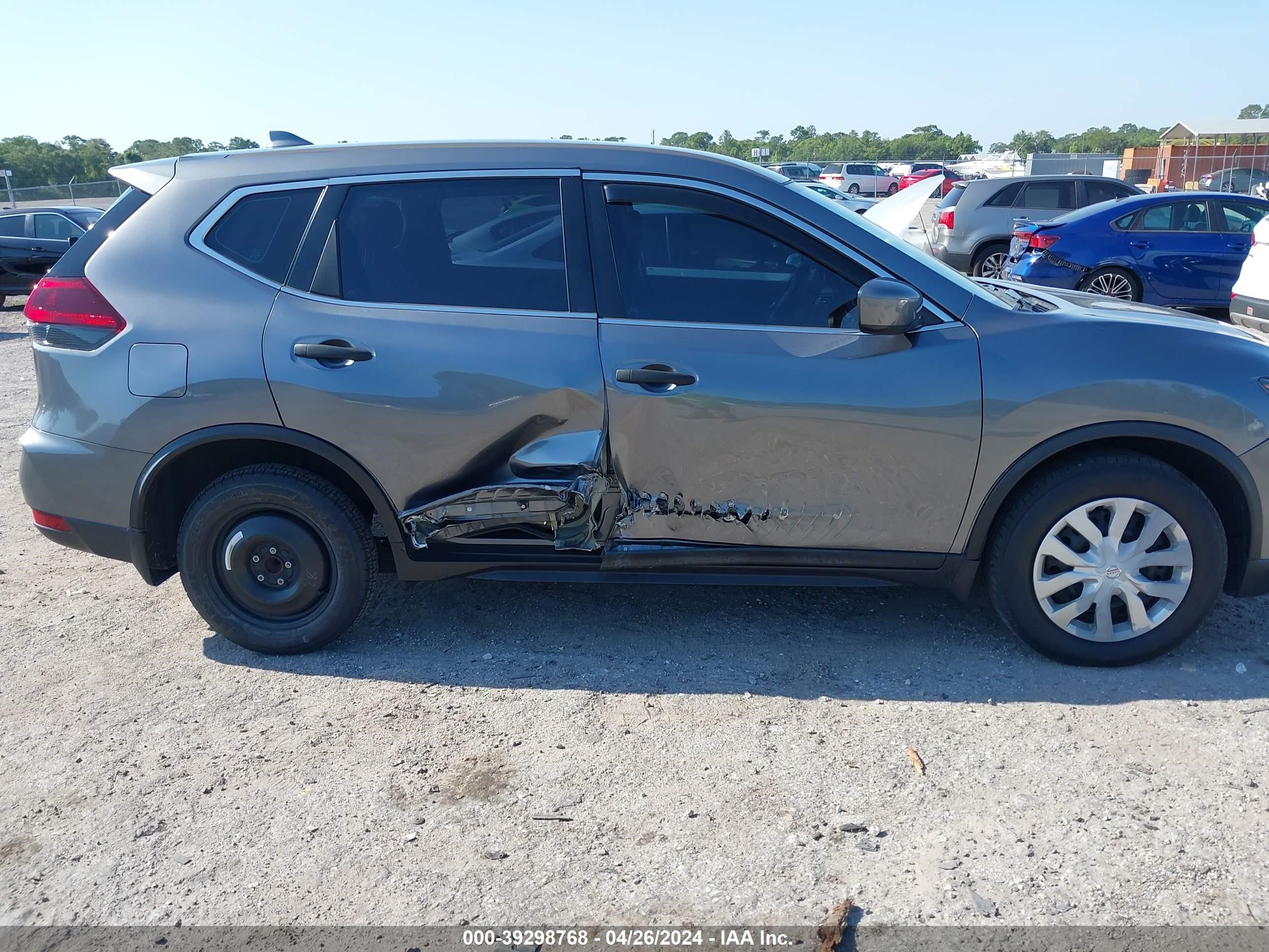 Photo 5 VIN: 5N1AT2MT4JC771696 - NISSAN ROGUE 