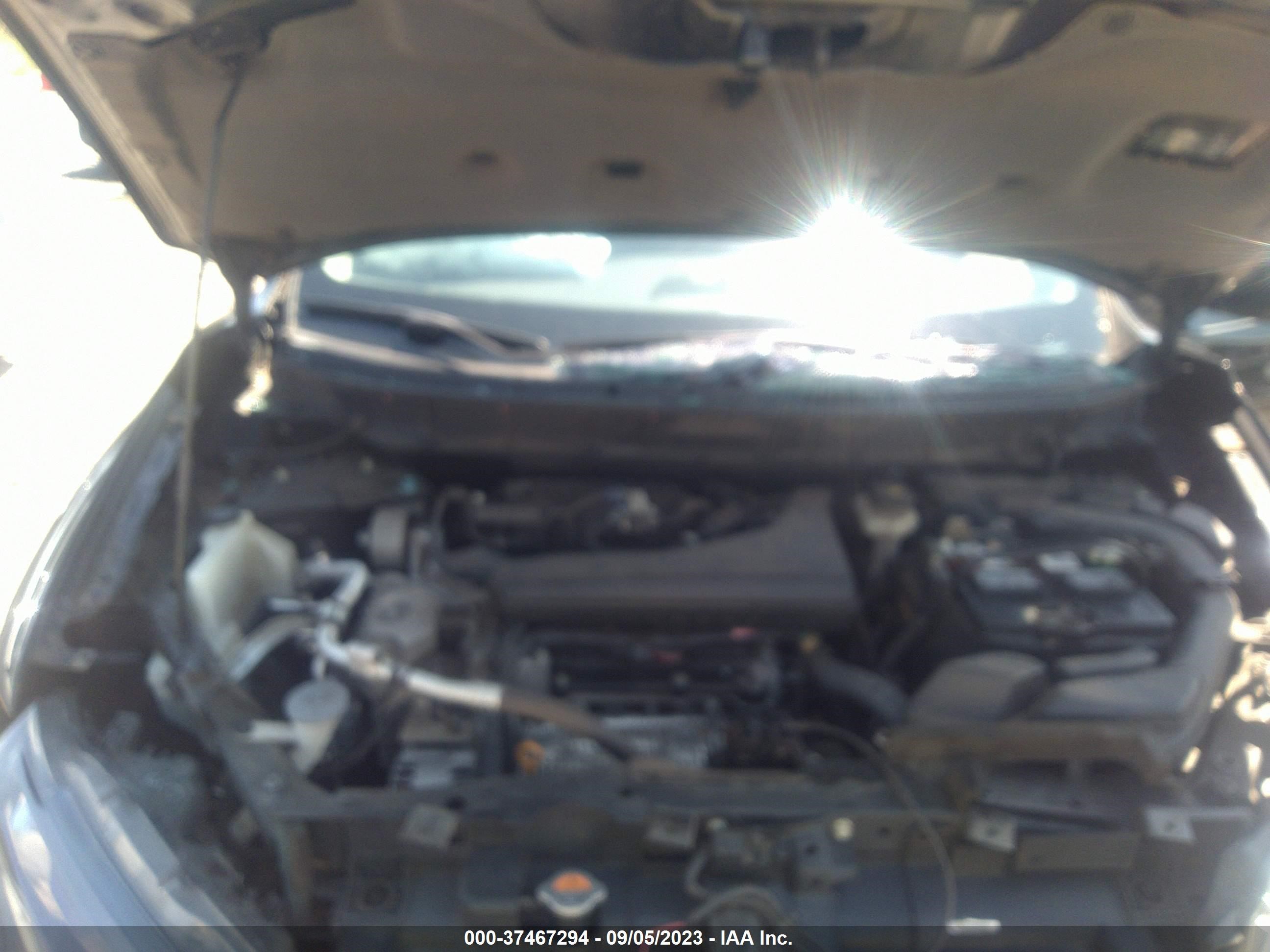 Photo 9 VIN: 5N1AT2MT4JC806737 - NISSAN ROGUE 