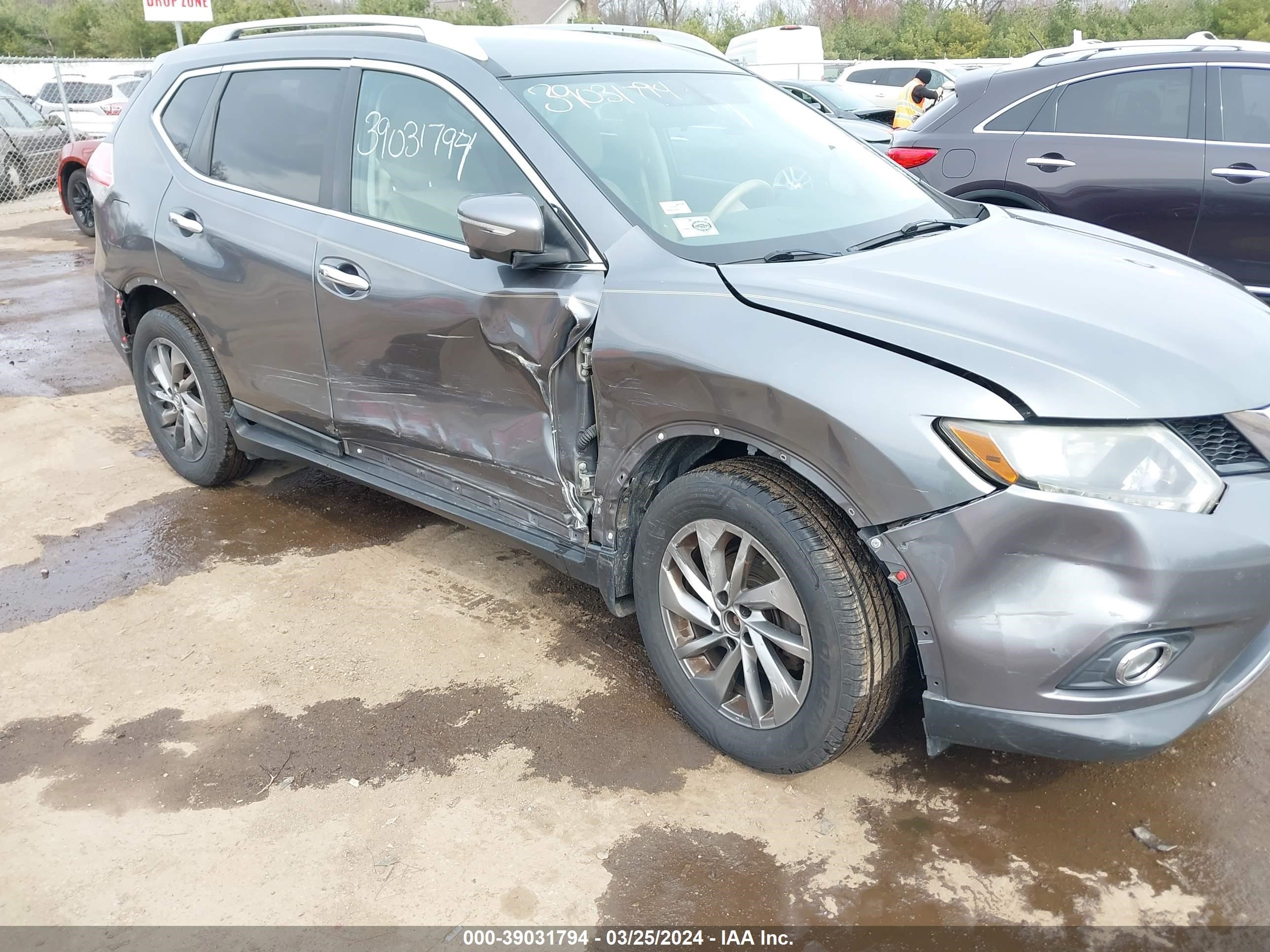 Photo 5 VIN: 5N1AT2MT5FC810867 - NISSAN ROGUE 