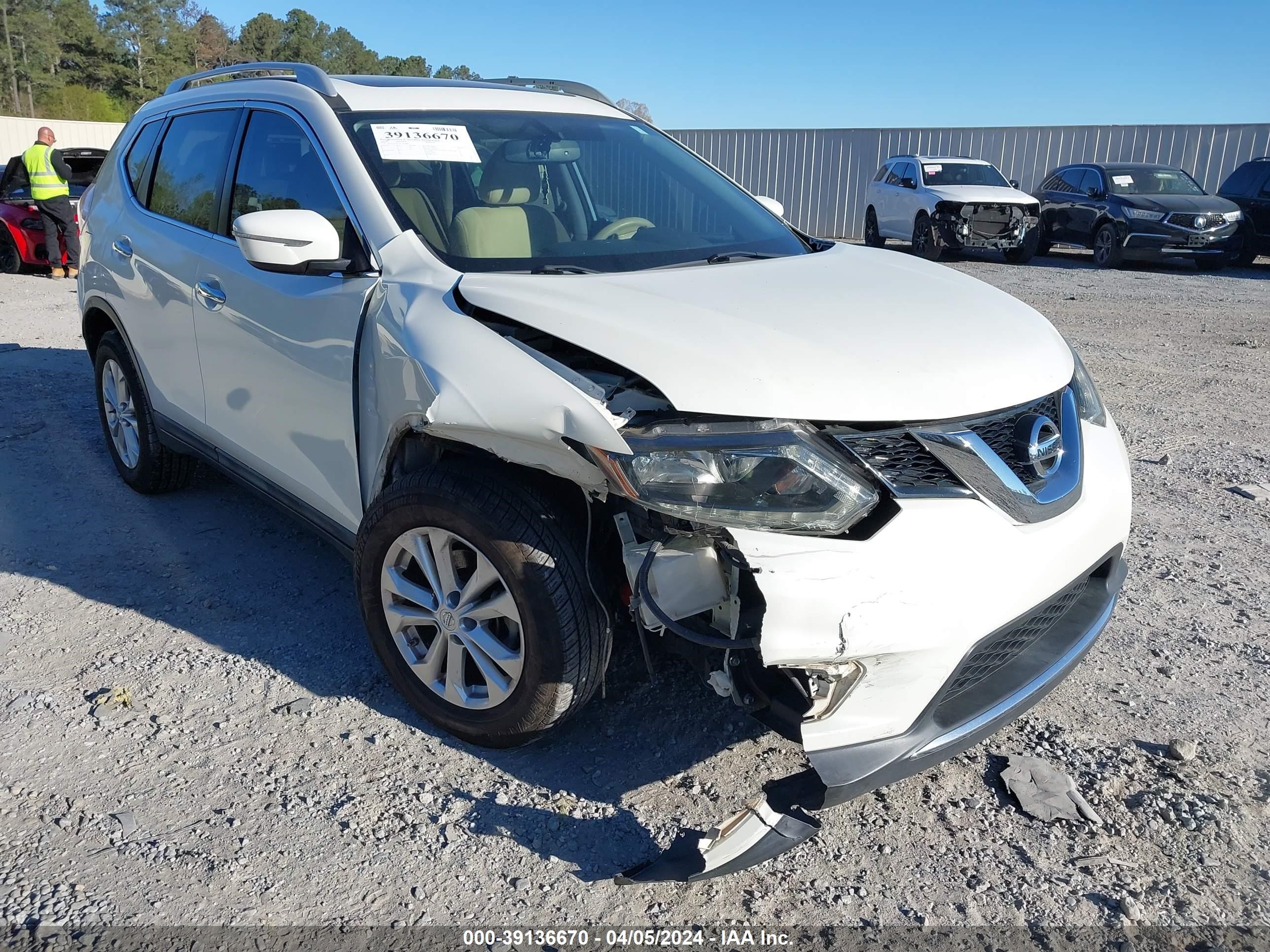 Photo 5 VIN: 5N1AT2MT5FC810884 - NISSAN ROGUE 