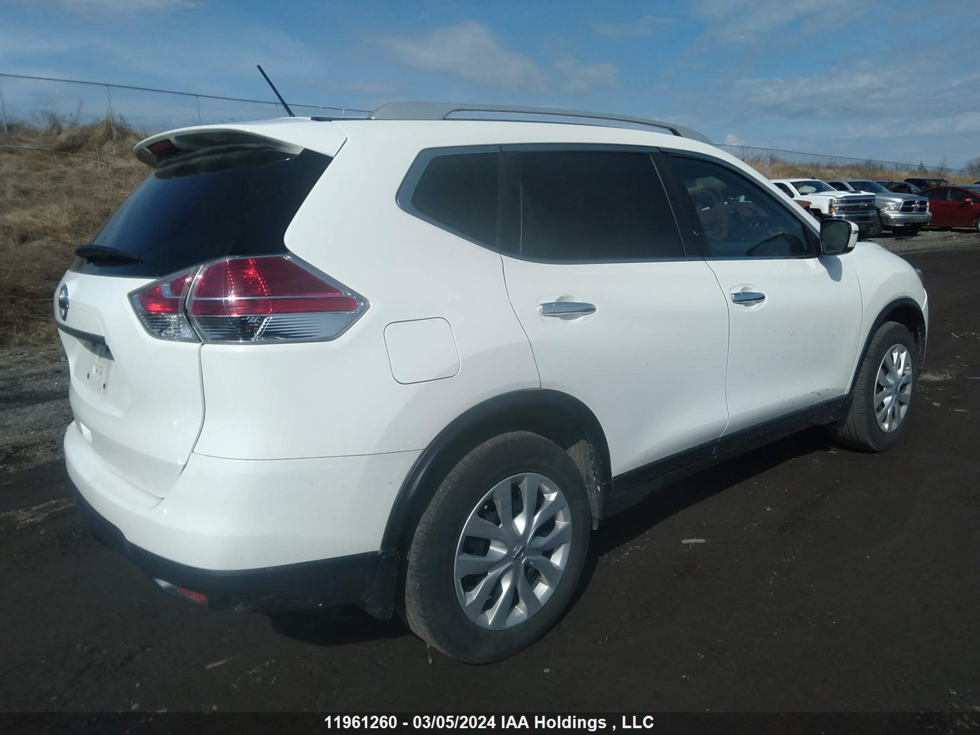 Photo 3 VIN: 5N1AT2MT5GC765429 - NISSAN ROGUE 