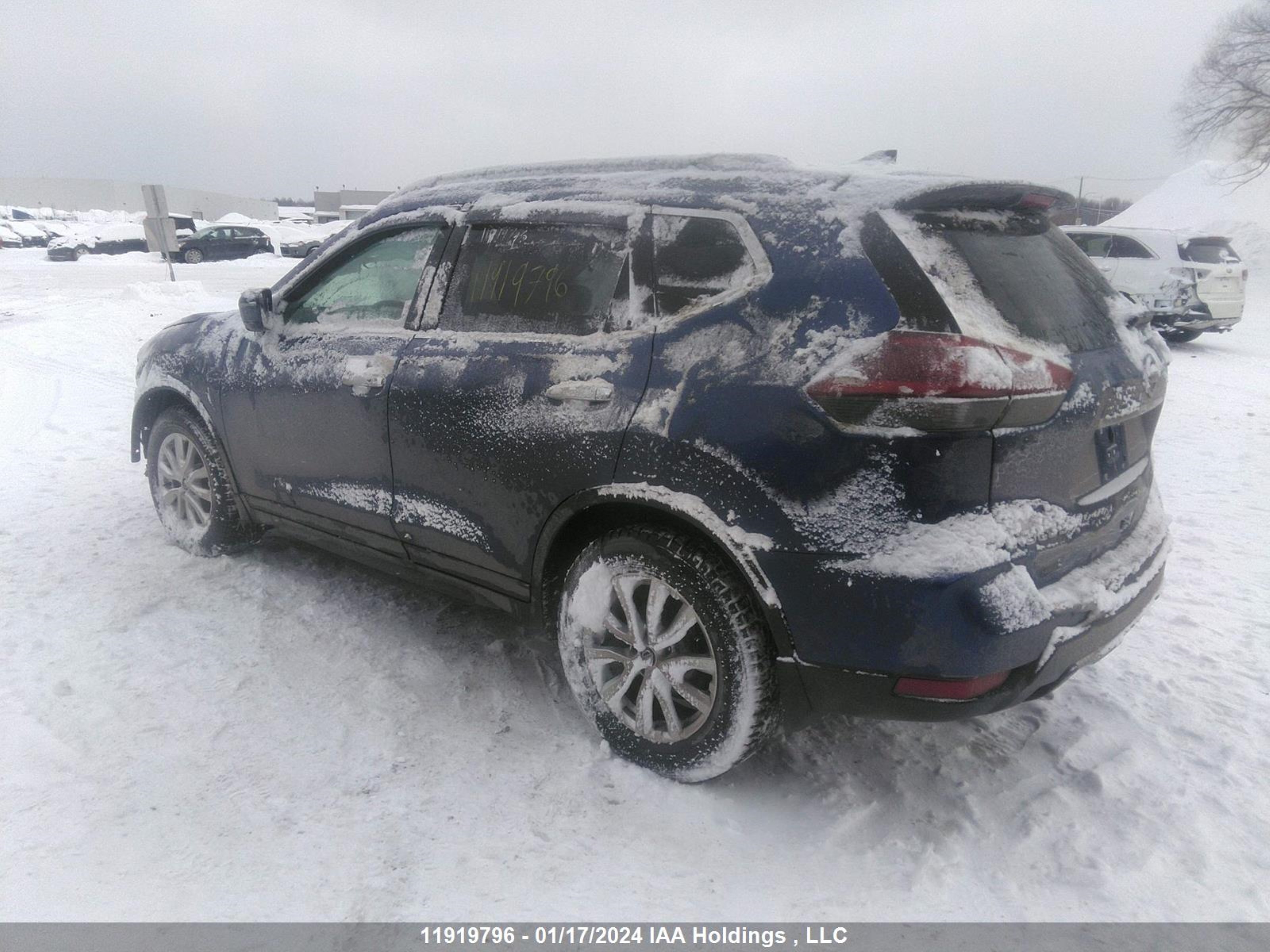 Photo 2 VIN: 5N1AT2MT5JC811896 - NISSAN ROGUE 