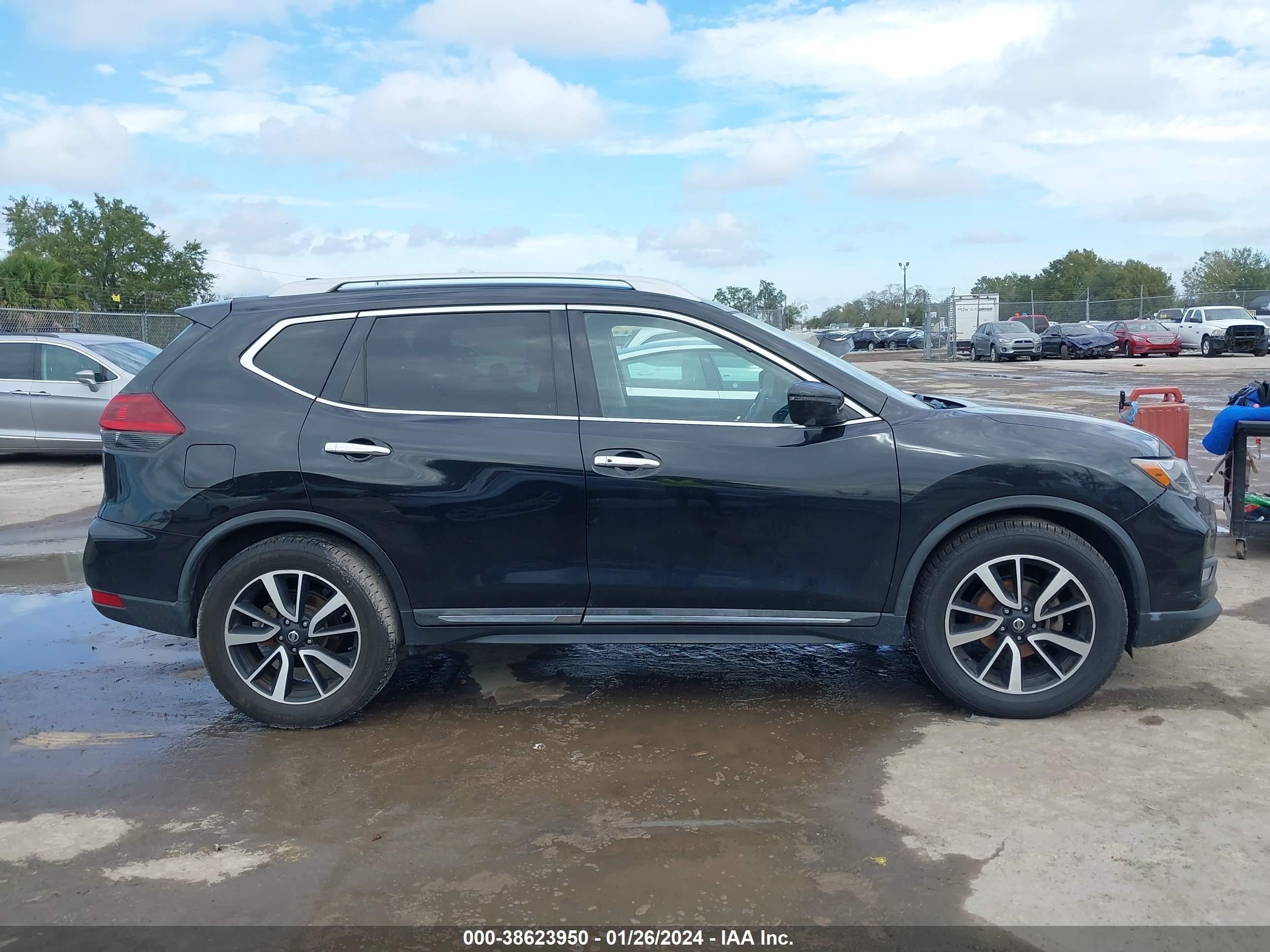 Photo 11 VIN: 5N1AT2MT5KC702226 - NISSAN ROGUE 