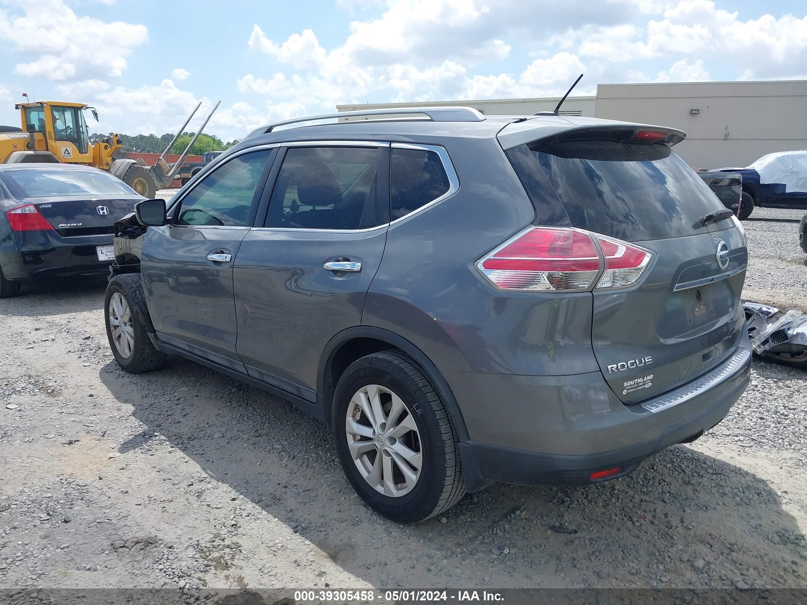 Photo 2 VIN: 5N1AT2MT6FC824146 - NISSAN ROGUE 