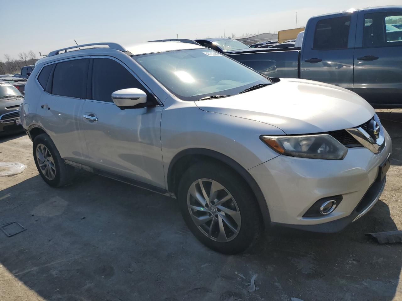 Photo 3 VIN: 5N1AT2MT6FC880667 - NISSAN ROGUE 