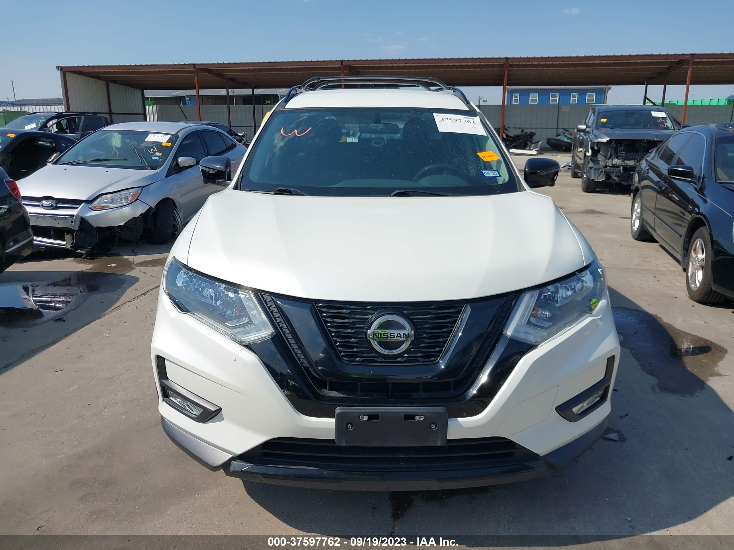 Photo 12 VIN: 5N1AT2MT6JC740904 - NISSAN ROGUE 