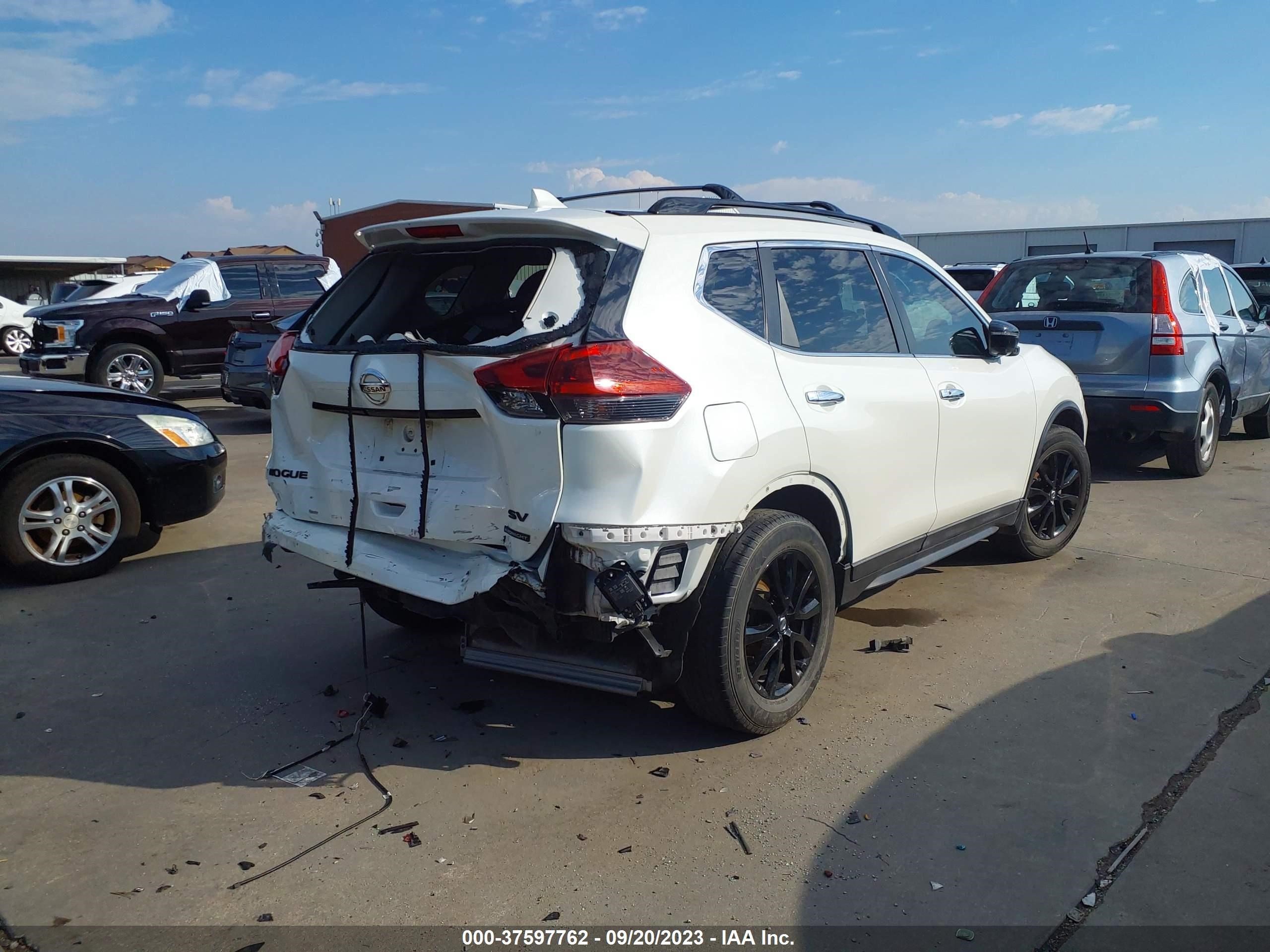 Photo 3 VIN: 5N1AT2MT6JC740904 - NISSAN ROGUE 