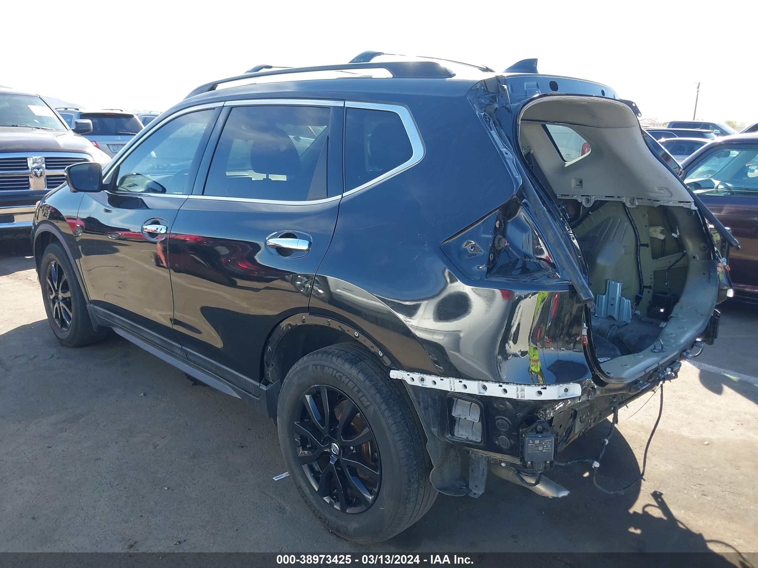 Photo 2 VIN: 5N1AT2MT6JC746394 - NISSAN ROGUE 