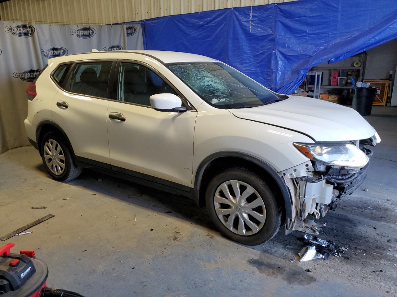 Photo 3 VIN: 5N1AT2MT6JC747934 - NISSAN ROGUE 