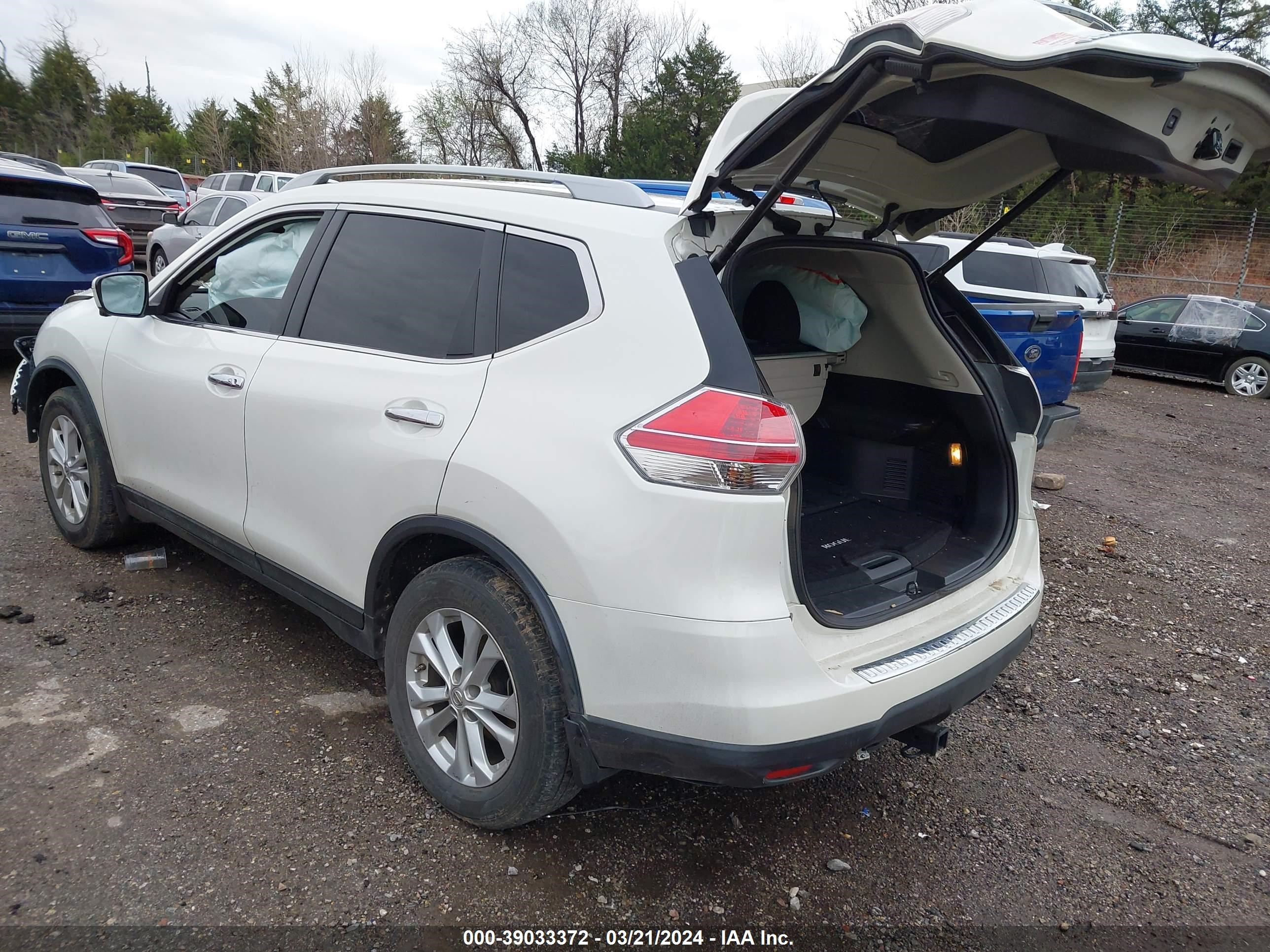 Photo 2 VIN: 5N1AT2MT7FC819909 - NISSAN ROGUE 