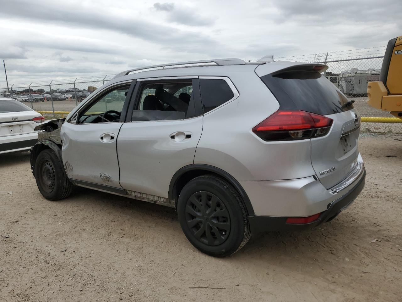 Photo 1 VIN: 5N1AT2MT7HC743112 - NISSAN ROGUE 