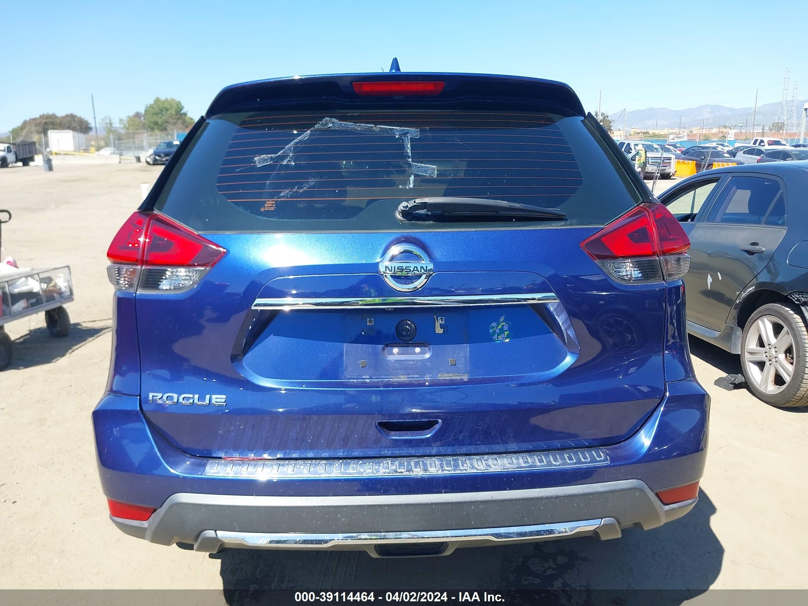 Photo 15 VIN: 5N1AT2MT7JC771286 - NISSAN ROGUE 