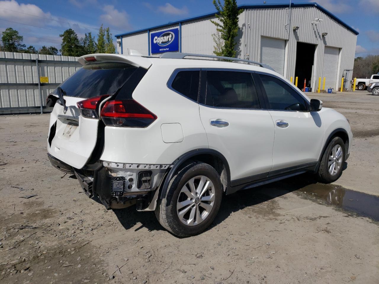 Photo 2 VIN: 5N1AT2MT7JC851641 - NISSAN ROGUE 