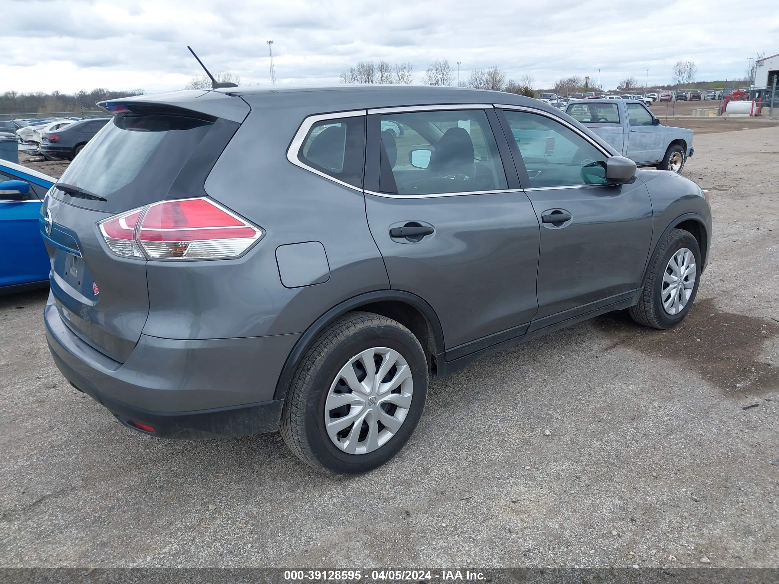 Photo 3 VIN: 5N1AT2MT8GC796626 - NISSAN ROGUE 