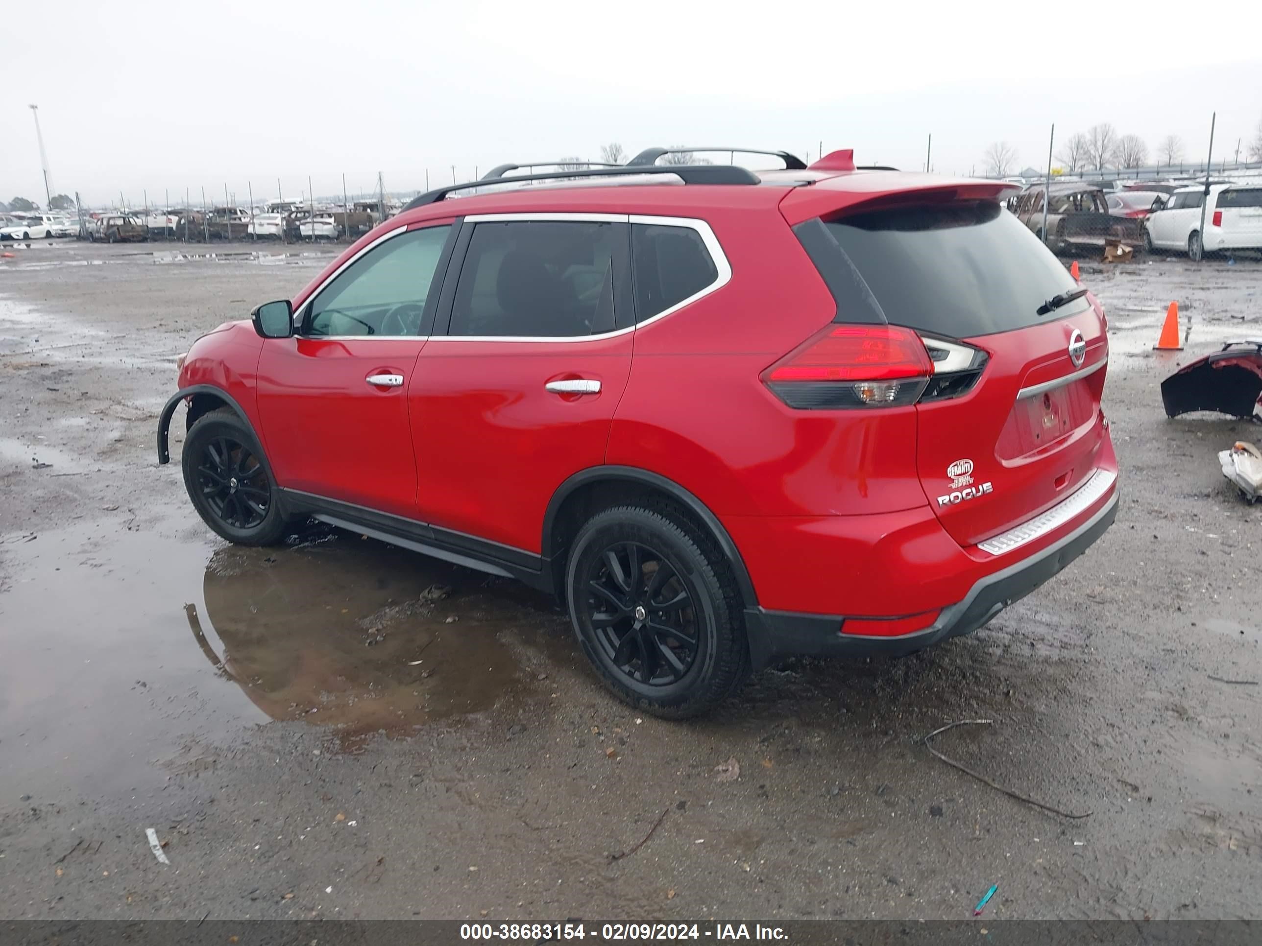 Photo 2 VIN: 5N1AT2MT8HC832008 - NISSAN ROGUE 