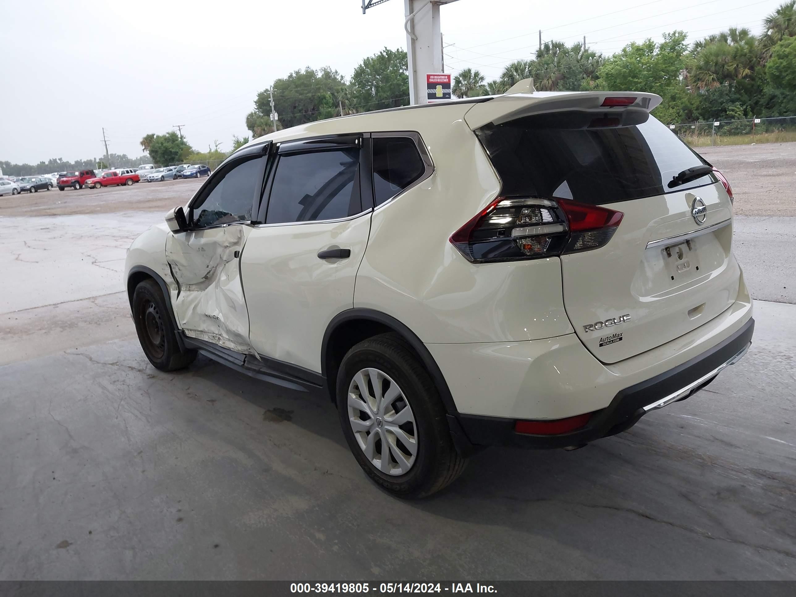 Photo 2 VIN: 5N1AT2MT9KC706182 - NISSAN ROGUE 