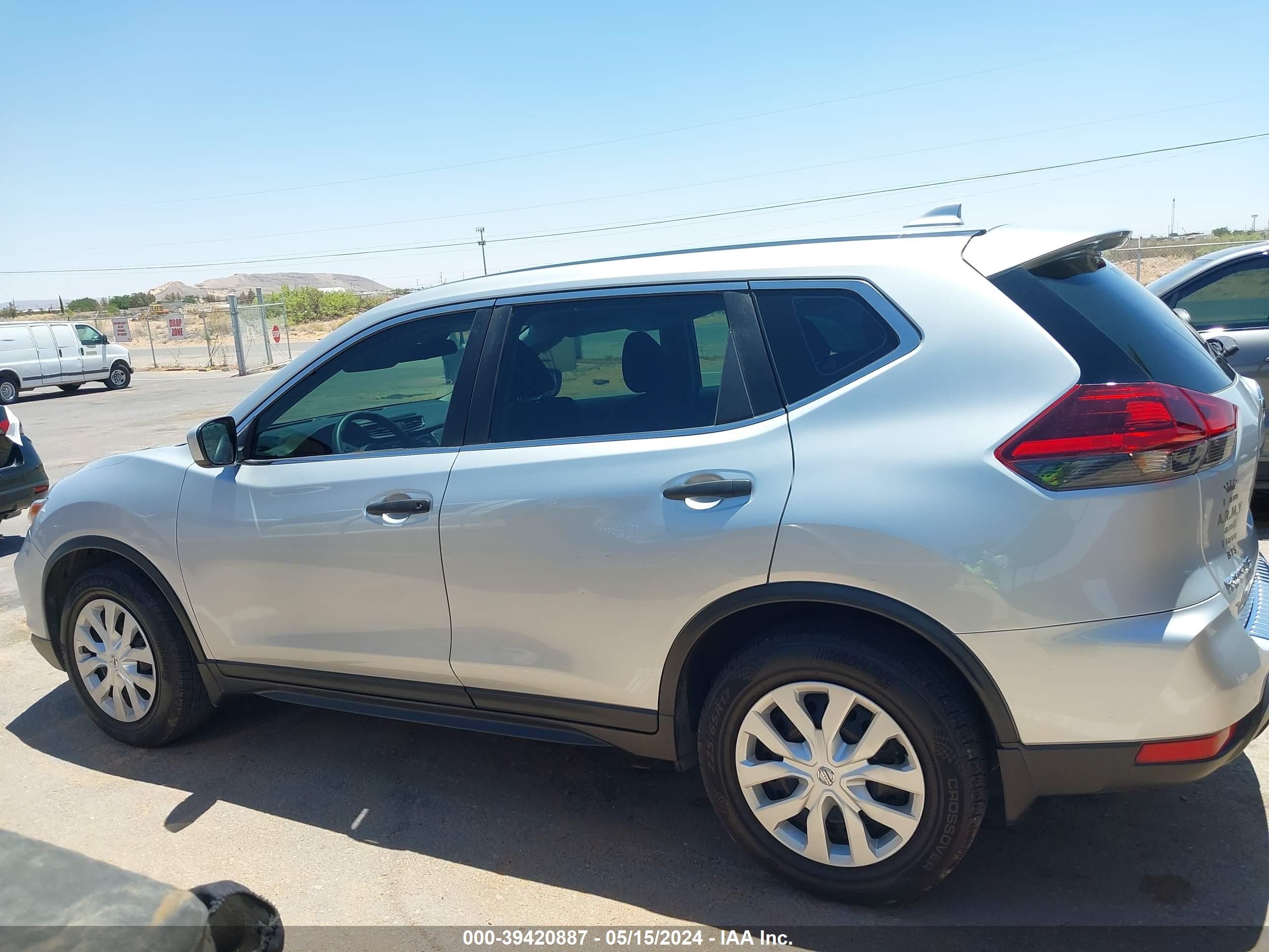 Photo 13 VIN: 5N1AT2MT9KC809893 - NISSAN ROGUE 