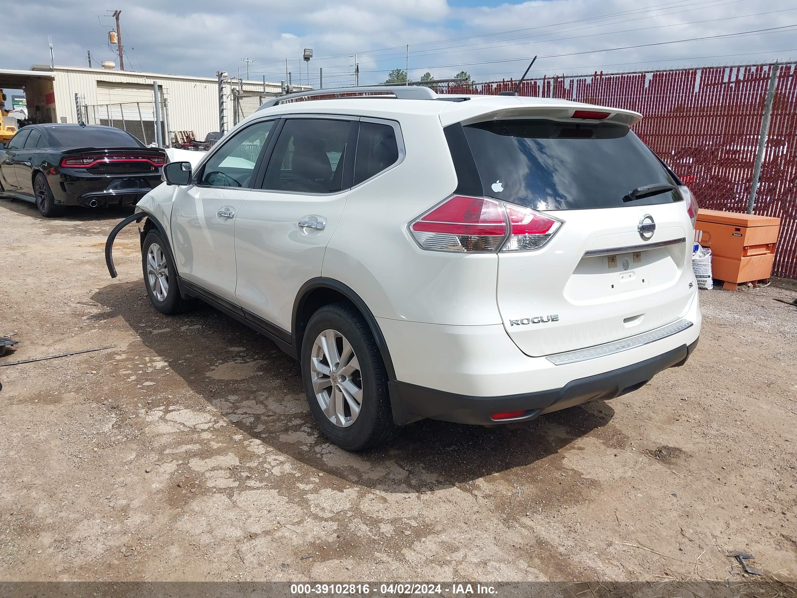 Photo 2 VIN: 5N1AT2MTXFC762864 - NISSAN ROGUE 