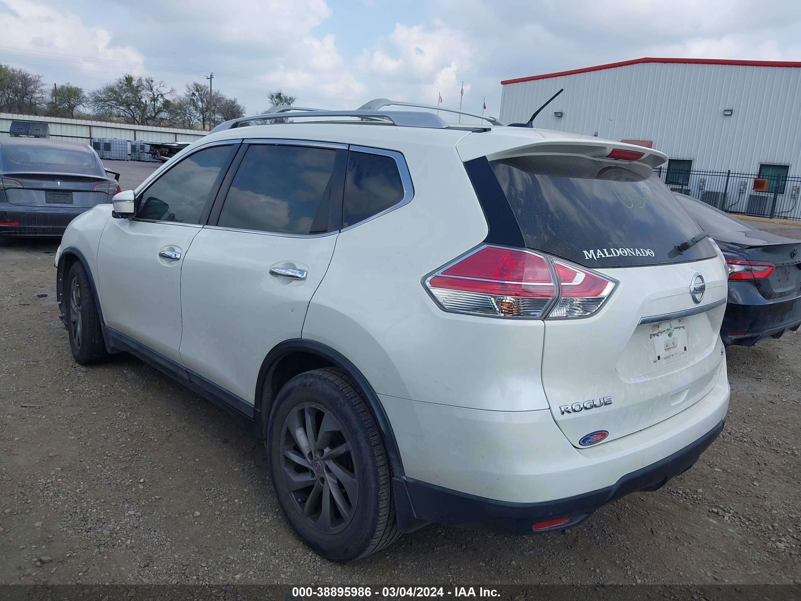 Photo 2 VIN: 5N1AT2MTXFC831536 - NISSAN ROGUE 