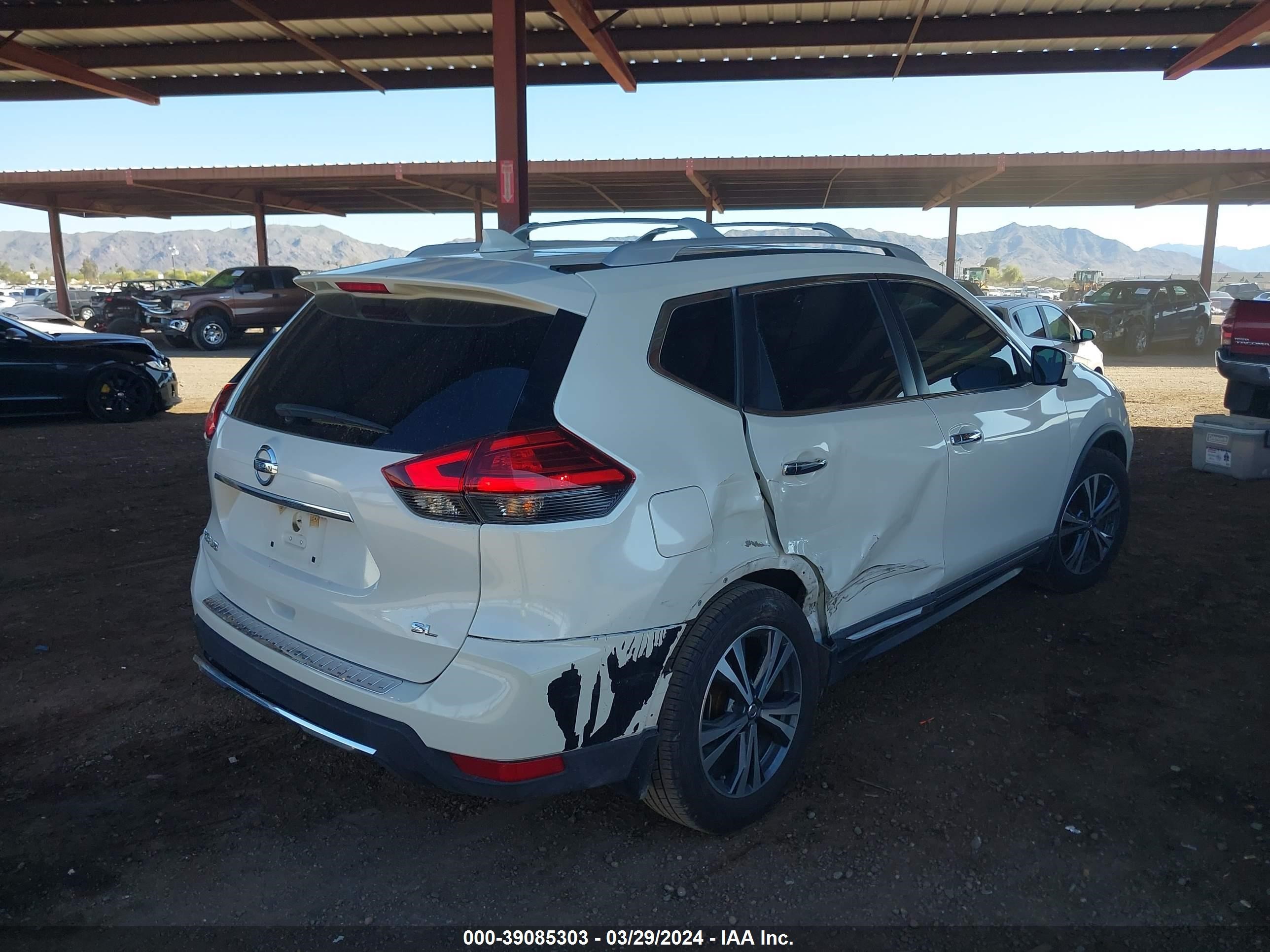 Photo 3 VIN: 5N1AT2MTXHC733982 - NISSAN ROGUE 