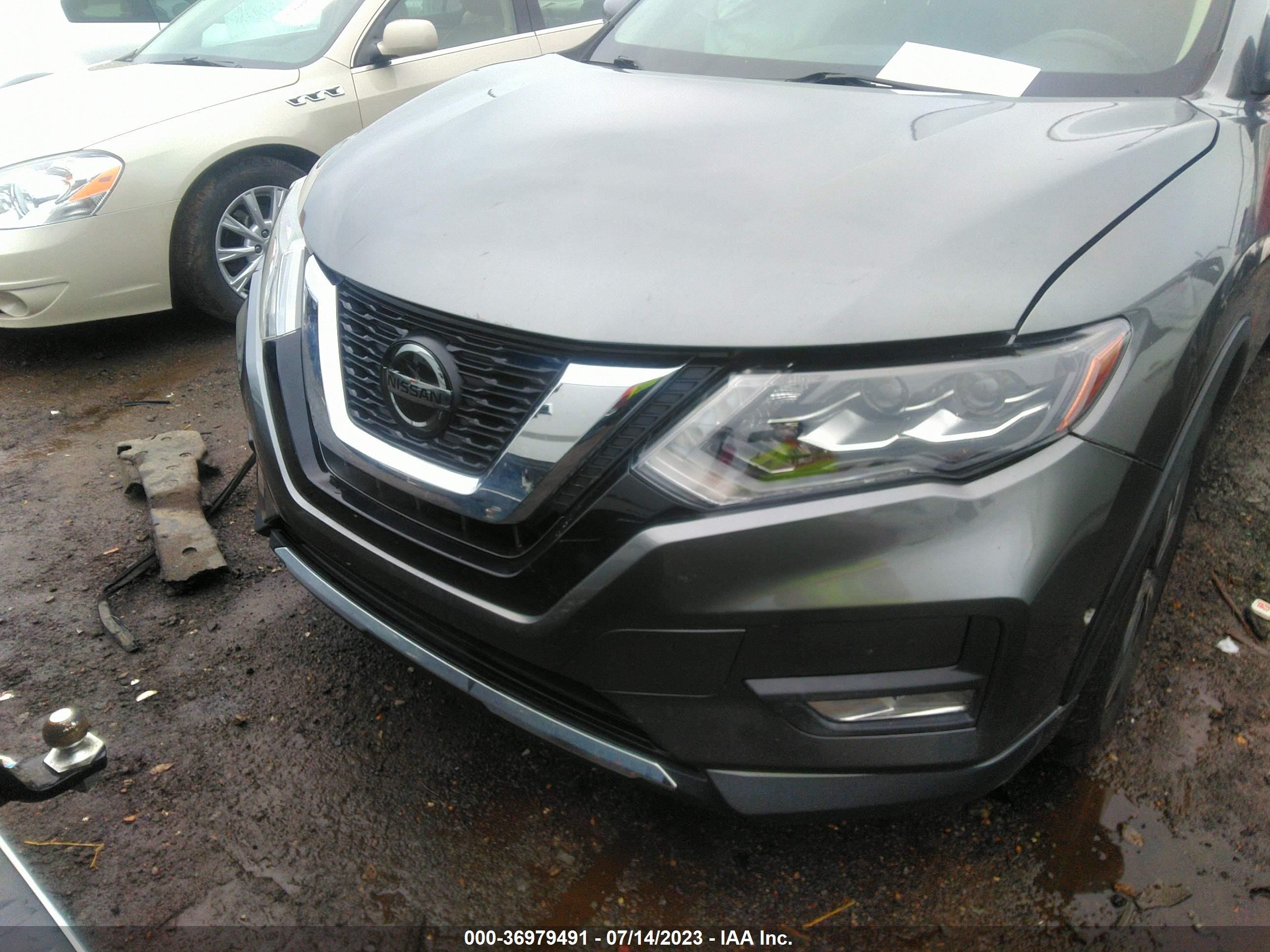 Photo 11 VIN: 5N1AT2MTXJC710904 - NISSAN ROGUE 