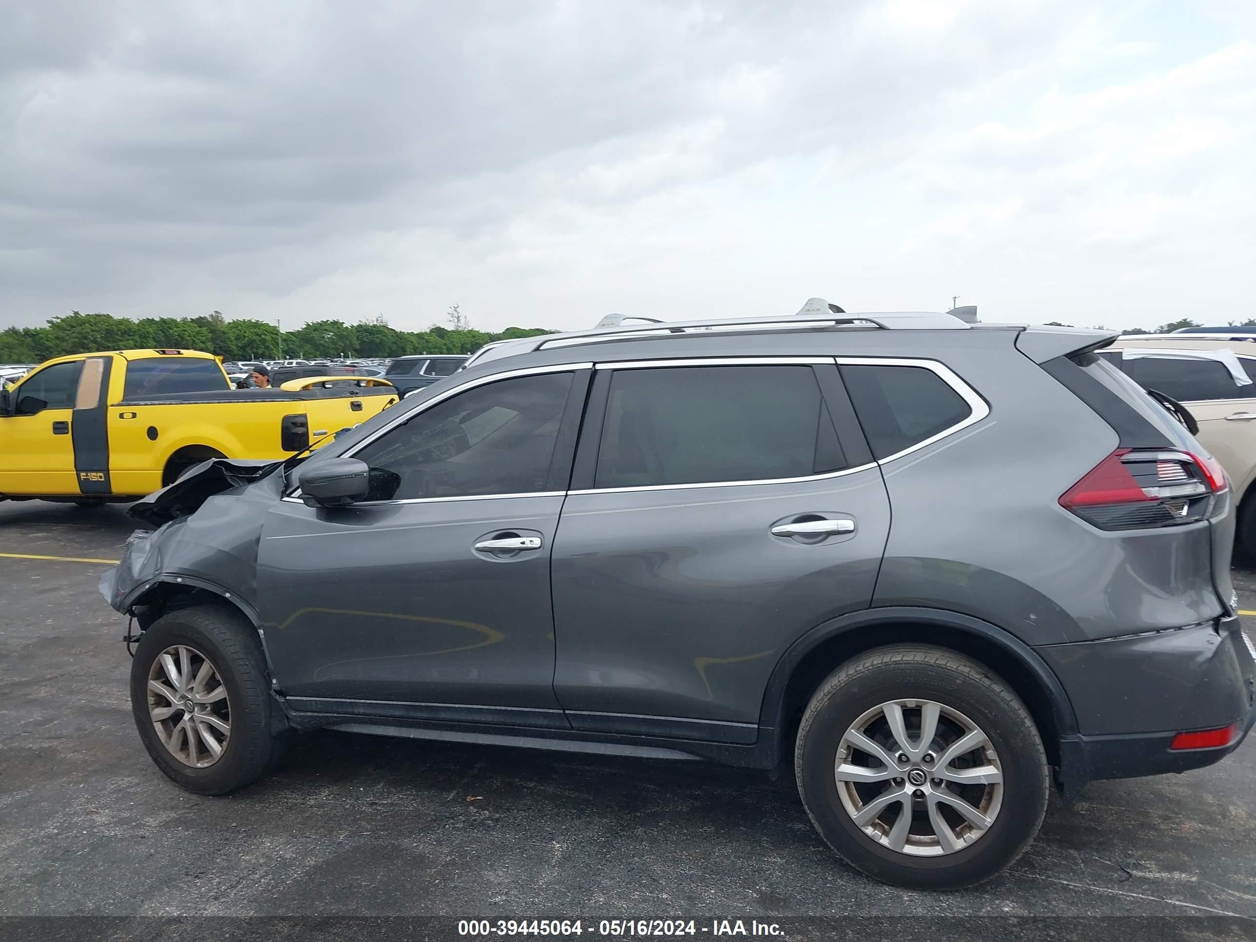 Photo 12 VIN: 5N1AT2MTXJC834946 - NISSAN ROGUE 