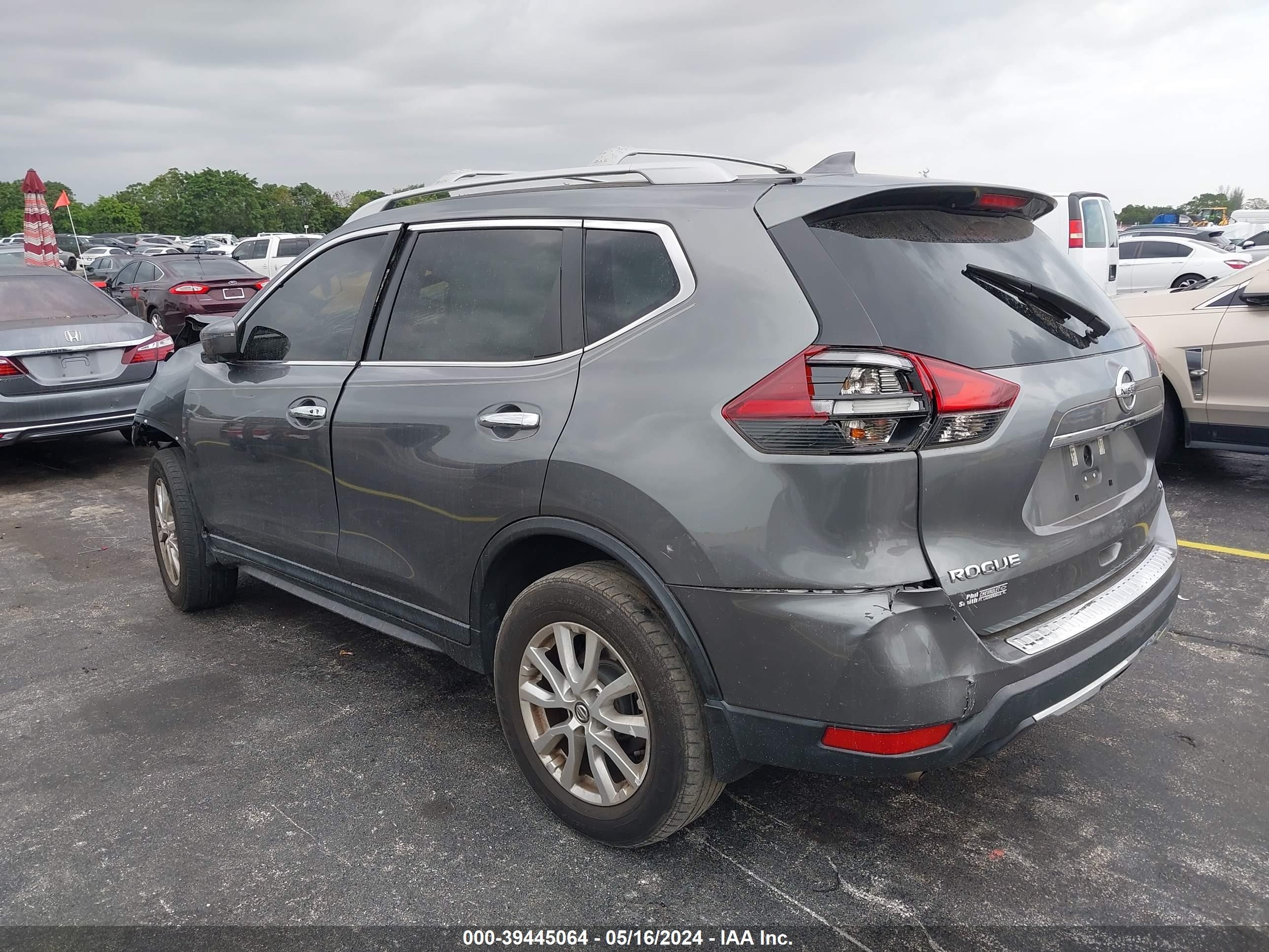 Photo 2 VIN: 5N1AT2MTXJC834946 - NISSAN ROGUE 