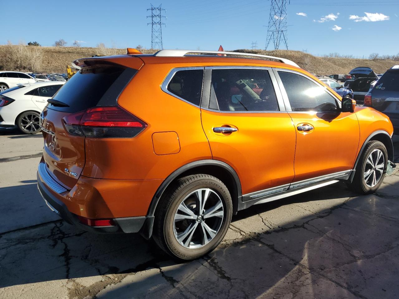 Photo 2 VIN: 5N1AT2MV0HC756057 - NISSAN ROGUE 