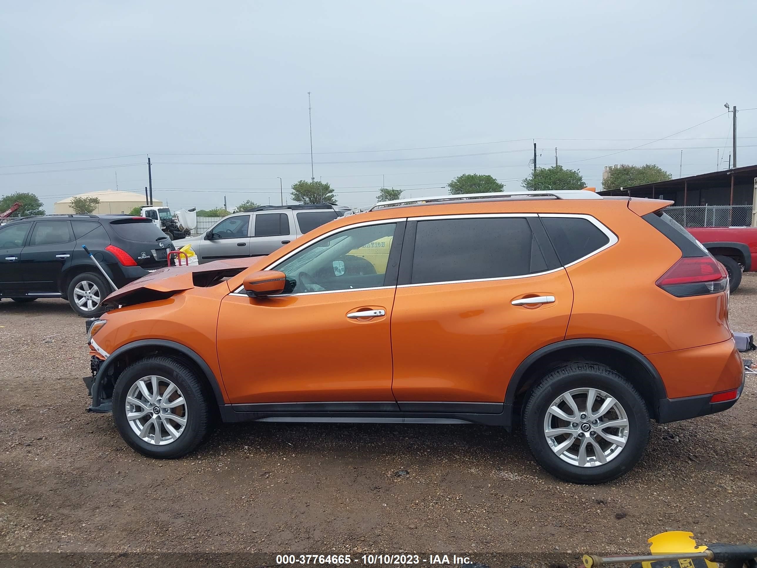 Photo 14 VIN: 5N1AT2MV0JC751379 - NISSAN ROGUE 