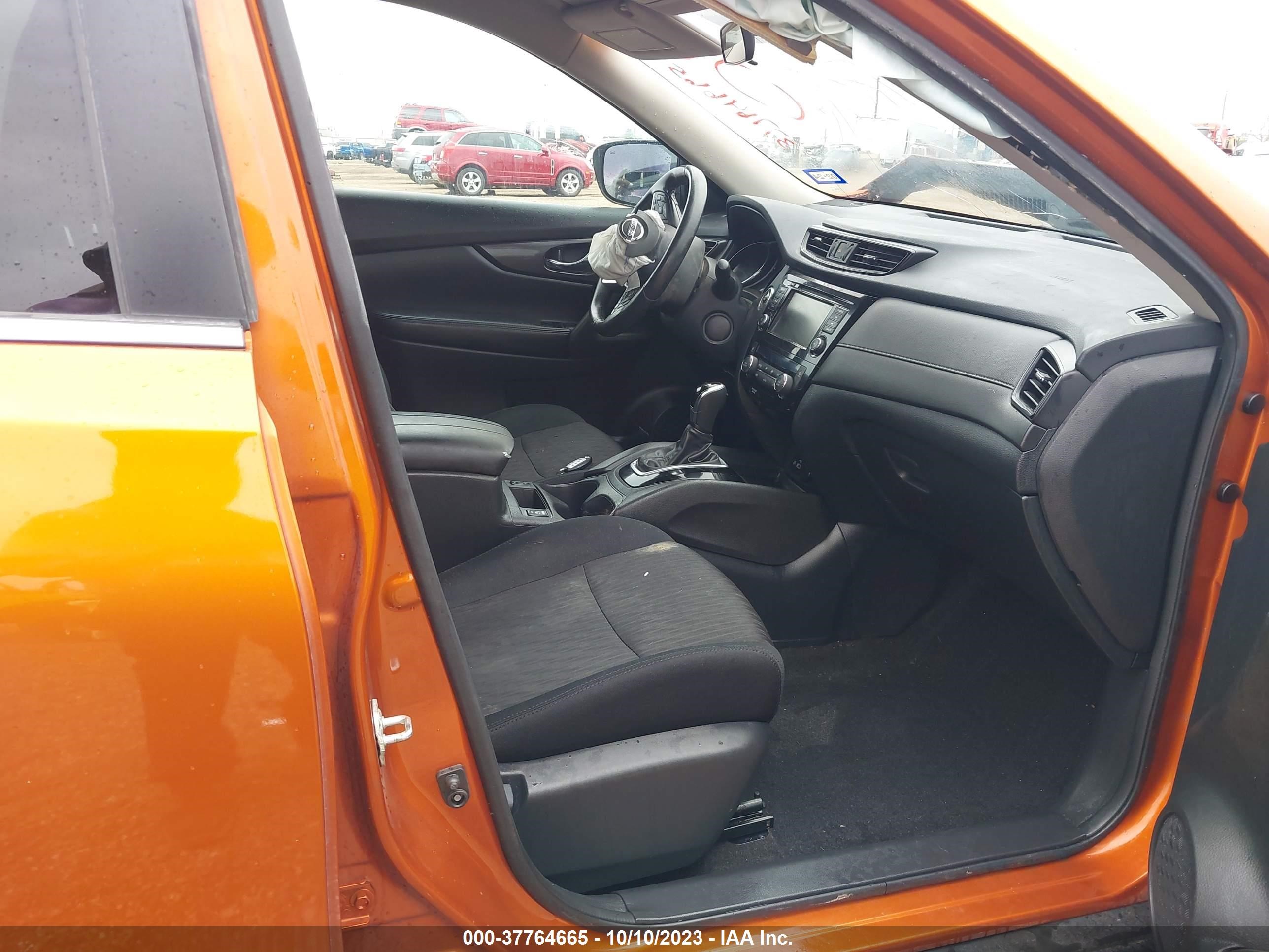 Photo 4 VIN: 5N1AT2MV0JC751379 - NISSAN ROGUE 