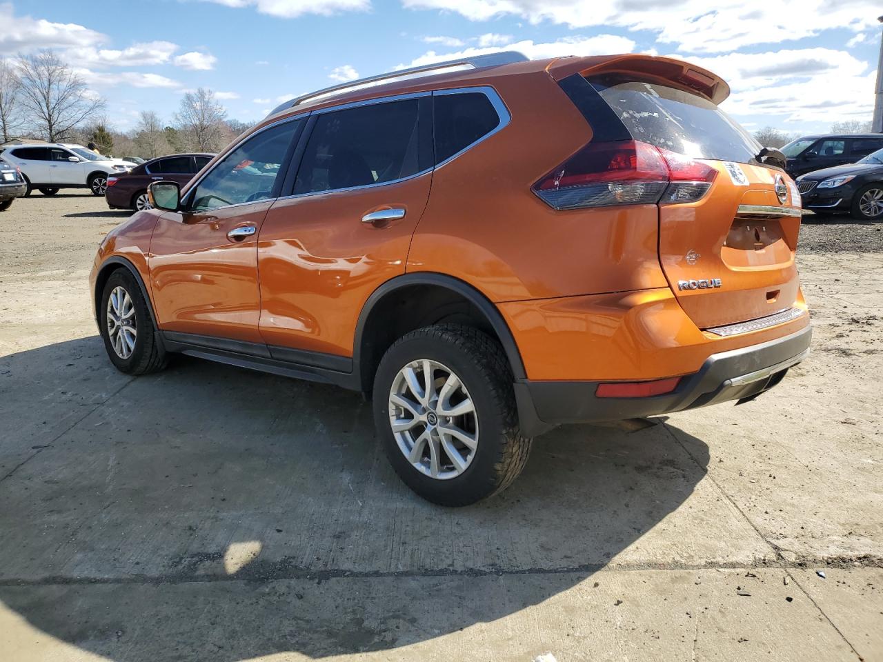 Photo 1 VIN: 5N1AT2MV0JC805134 - NISSAN ROGUE 