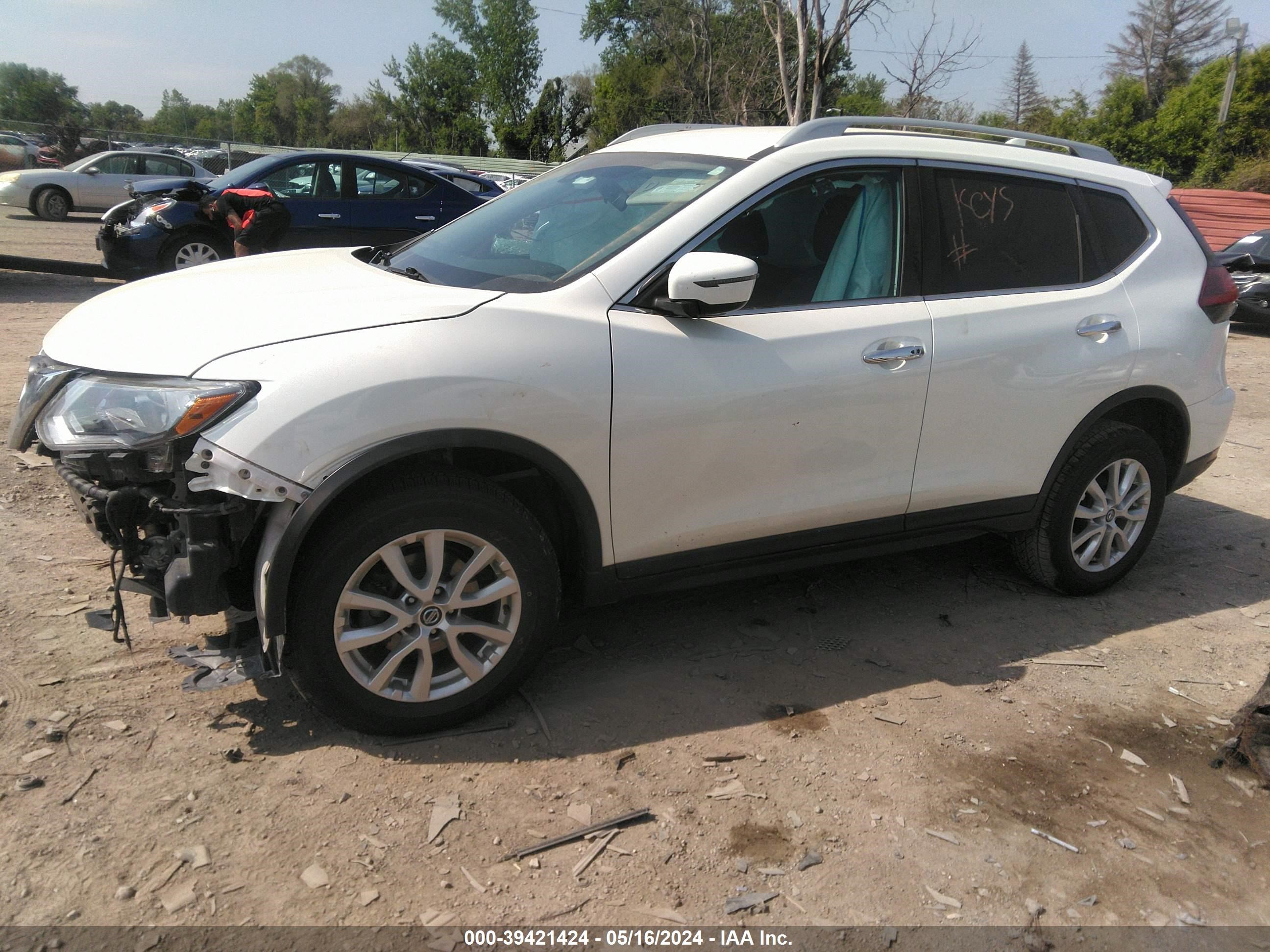 Photo 1 VIN: 5N1AT2MV0KC704211 - NISSAN ROGUE 