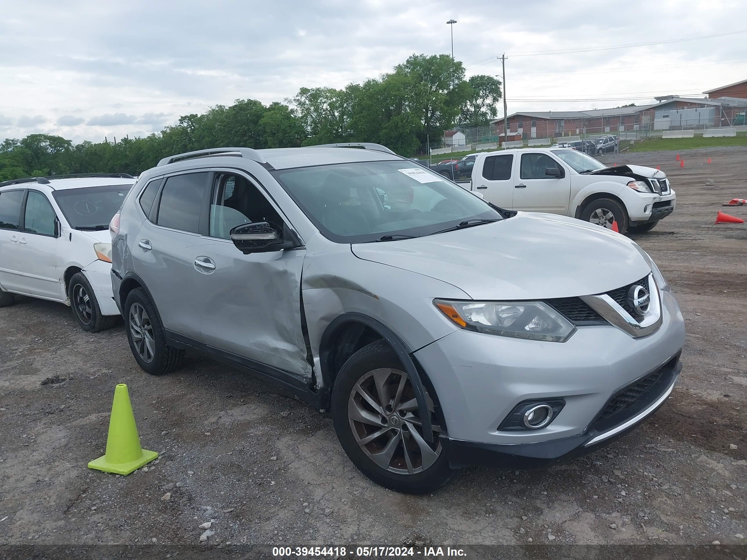 Photo 11 VIN: 5N1AT2MV1FC823441 - NISSAN ROGUE 