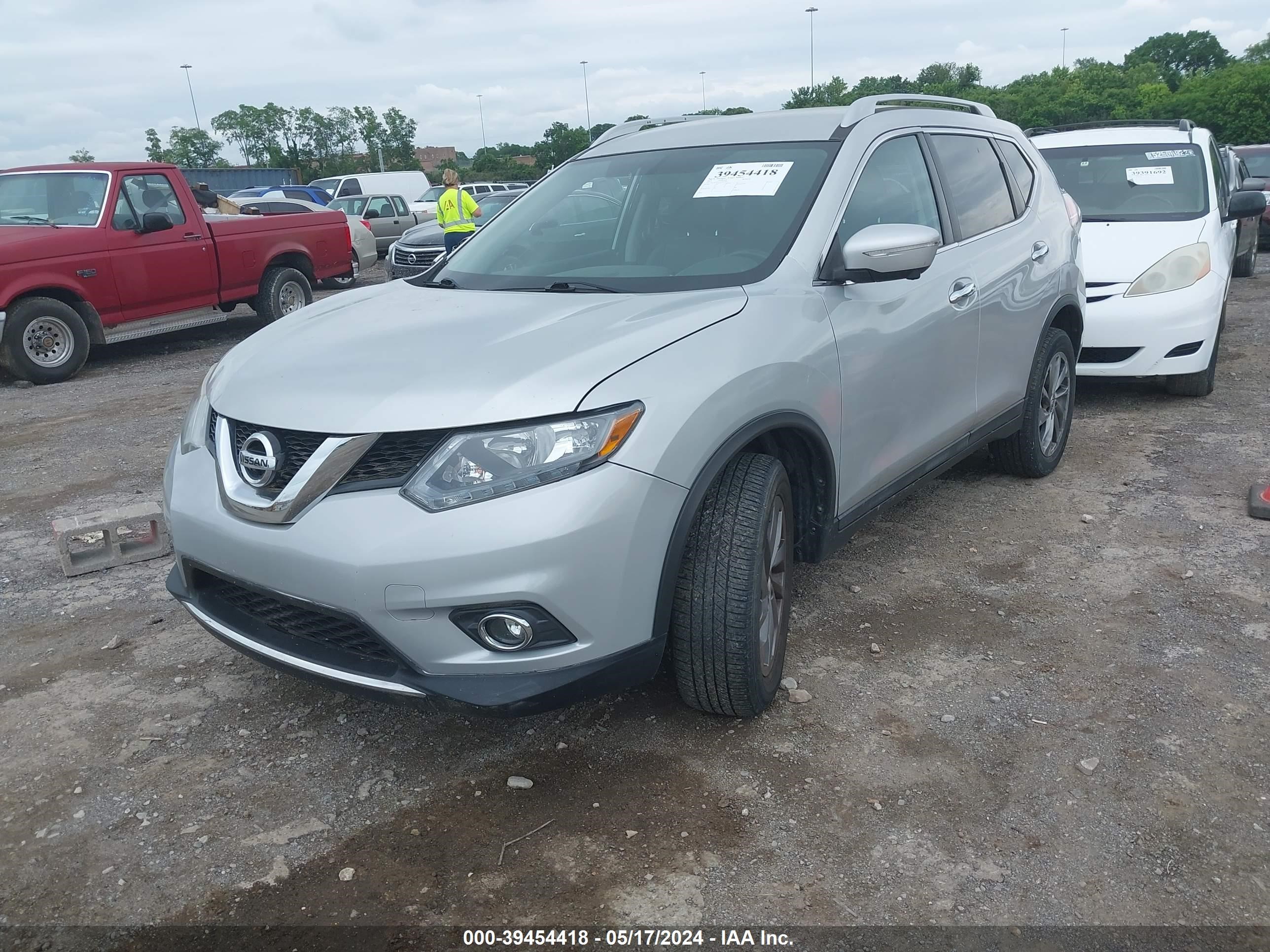 Photo 5 VIN: 5N1AT2MV1FC823441 - NISSAN ROGUE 