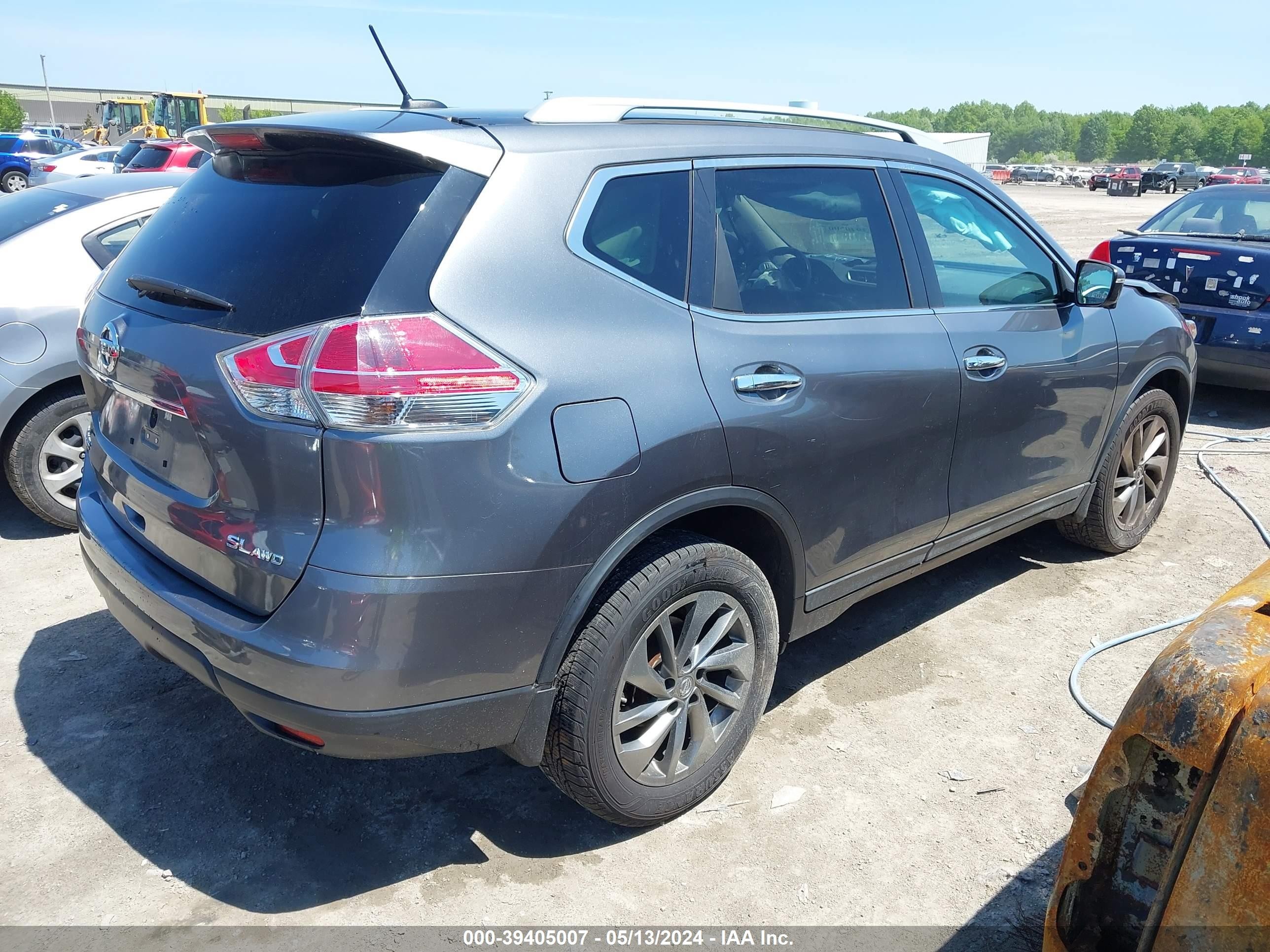 Photo 3 VIN: 5N1AT2MV1FC907470 - NISSAN ROGUE 