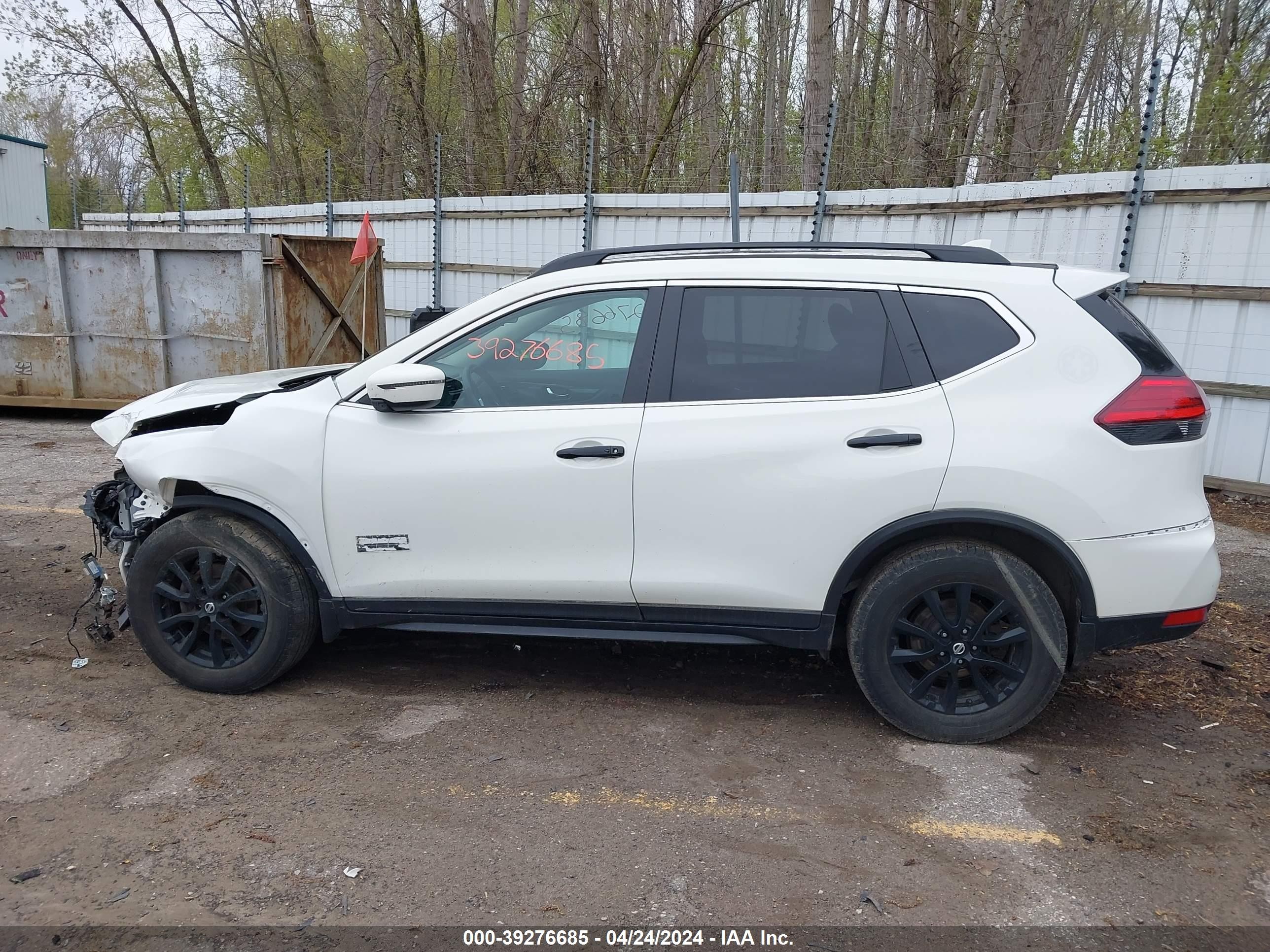 Photo 14 VIN: 5N1AT2MV1HC757900 - NISSAN ROGUE 