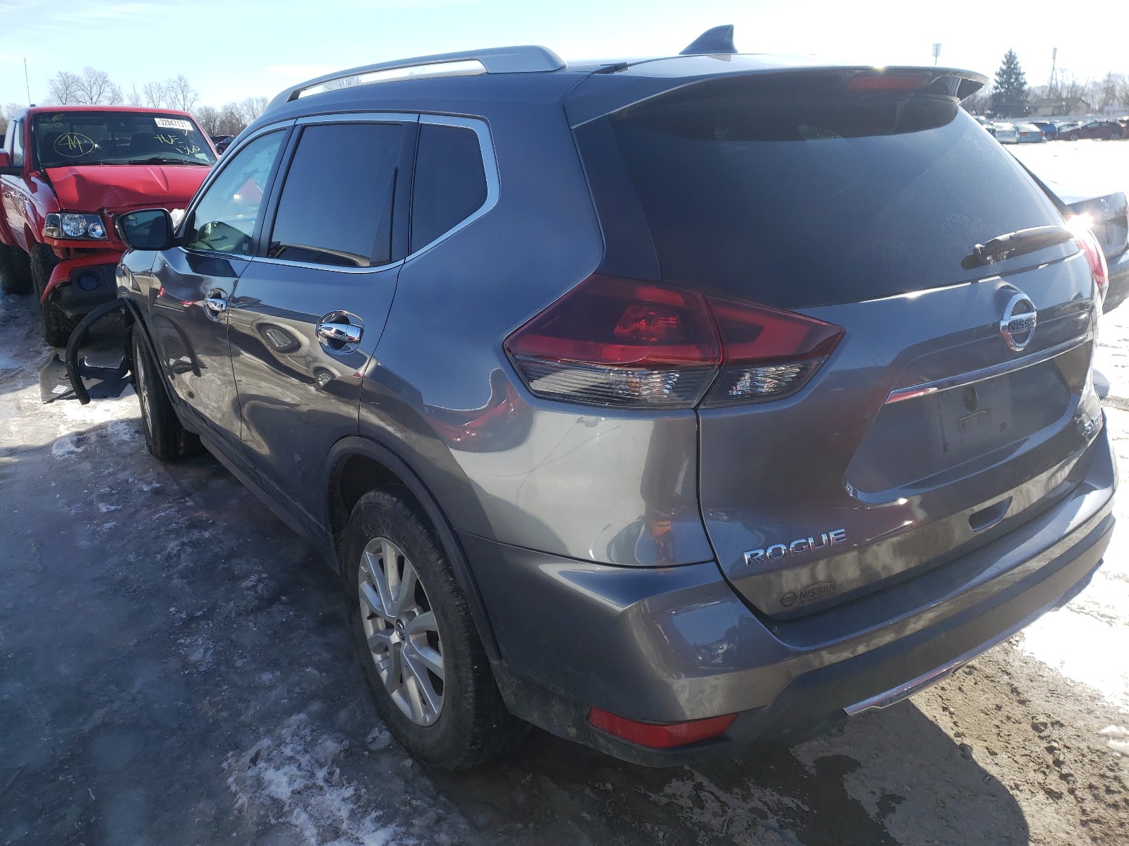 Photo 2 VIN: 5N1AT2MV1JC706841 - NISSAN ROGUE 