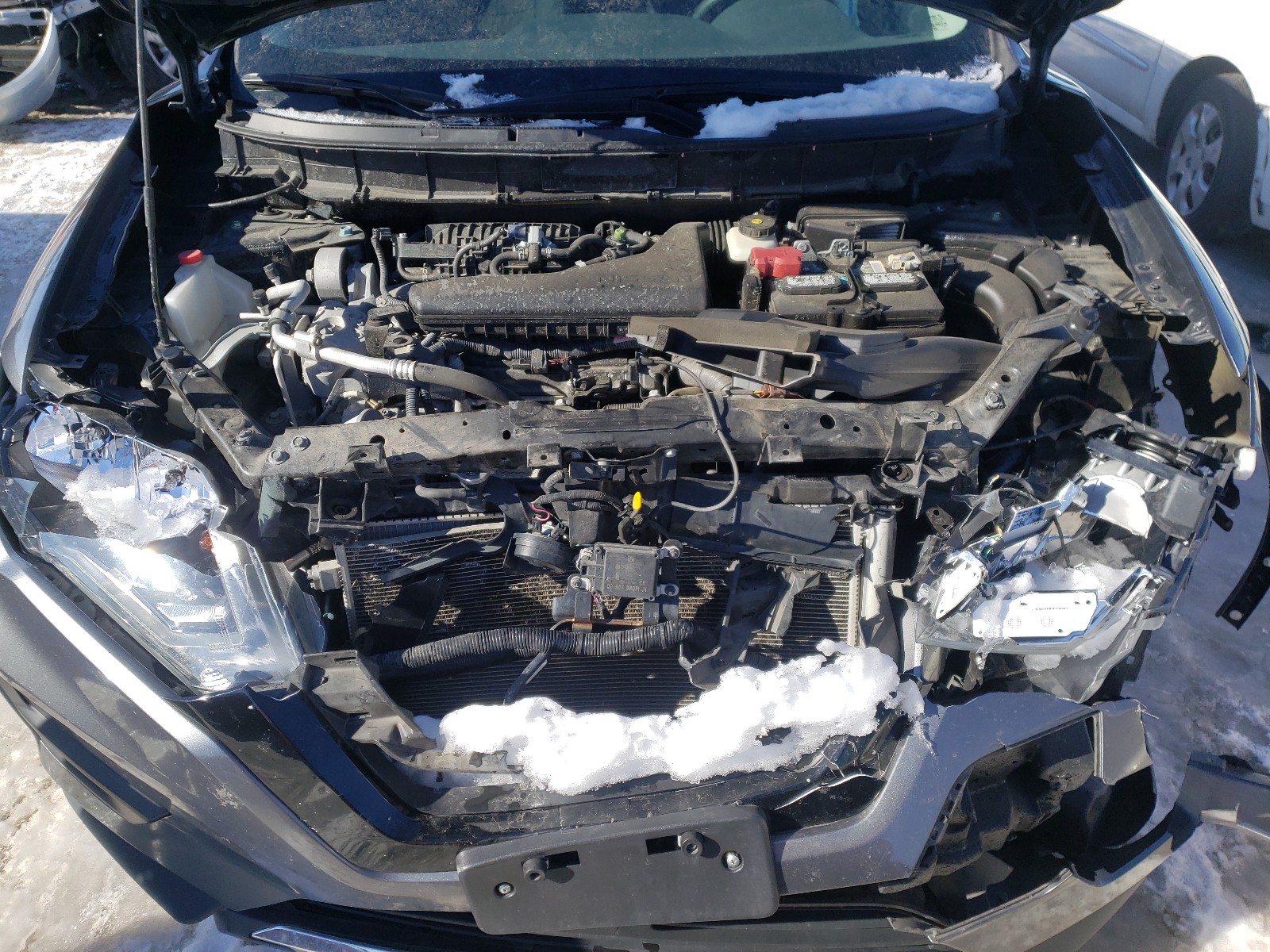 Photo 6 VIN: 5N1AT2MV1JC706841 - NISSAN ROGUE 