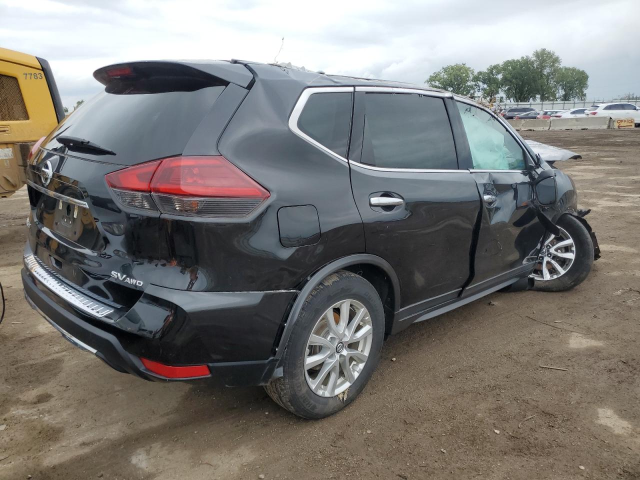 Photo 2 VIN: 5N1AT2MV1JC847697 - NISSAN ROGUE 