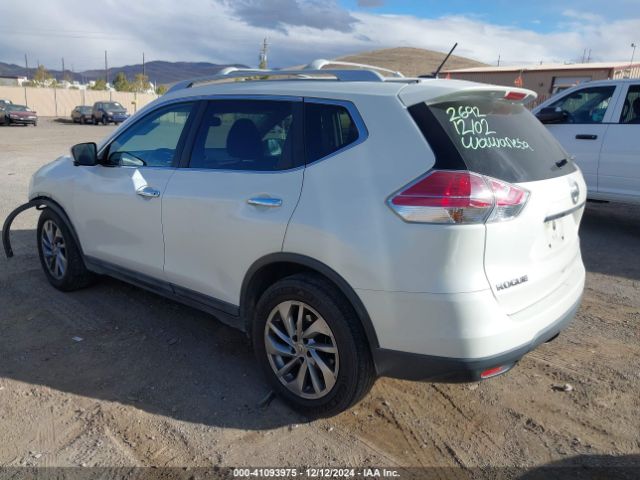 Photo 2 VIN: 5N1AT2MV2FC806597 - NISSAN ROGUE 