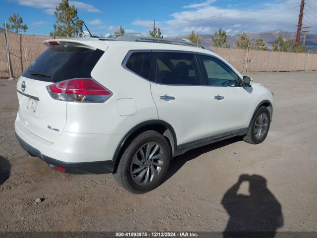 Photo 3 VIN: 5N1AT2MV2FC806597 - NISSAN ROGUE 