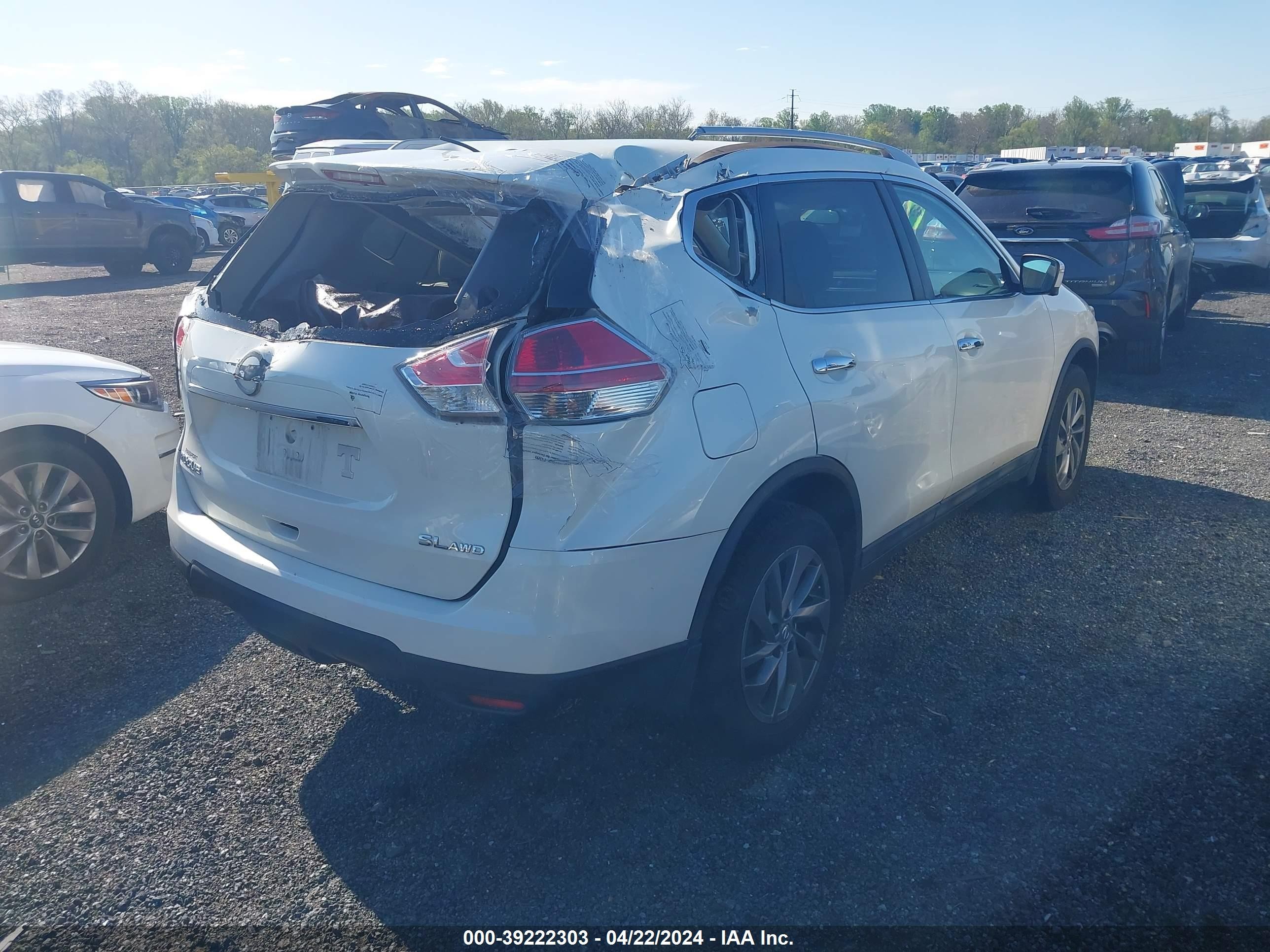 Photo 3 VIN: 5N1AT2MV2FC808897 - NISSAN ROGUE 