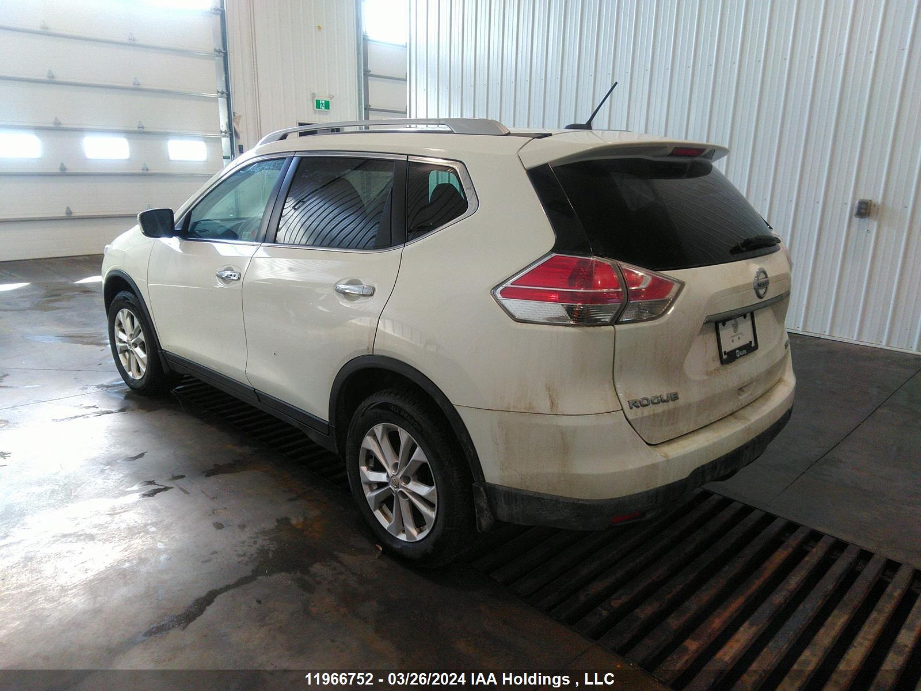 Photo 2 VIN: 5N1AT2MV2GC802552 - NISSAN ROGUE 