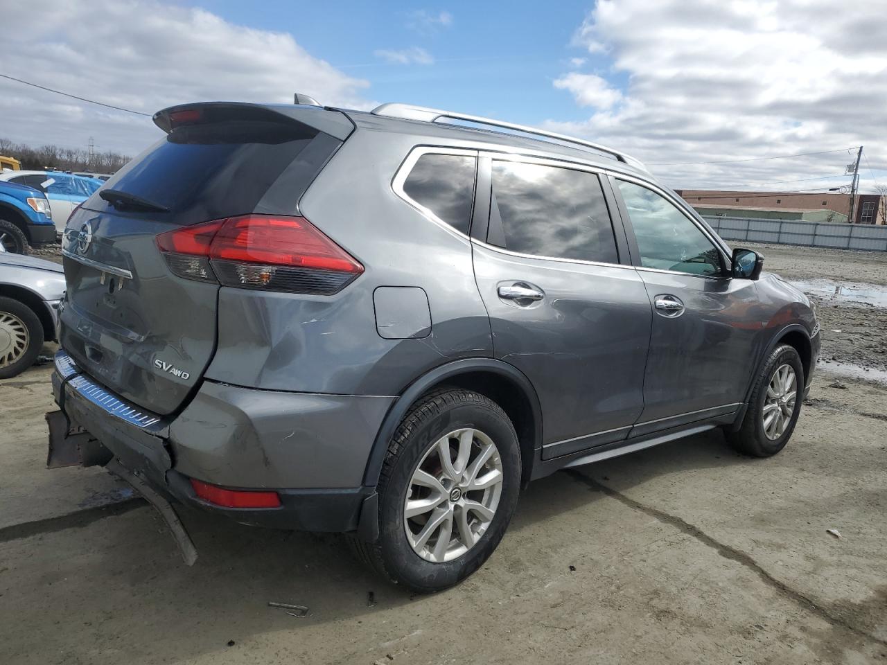 Photo 2 VIN: 5N1AT2MV2HC887636 - NISSAN ROGUE 