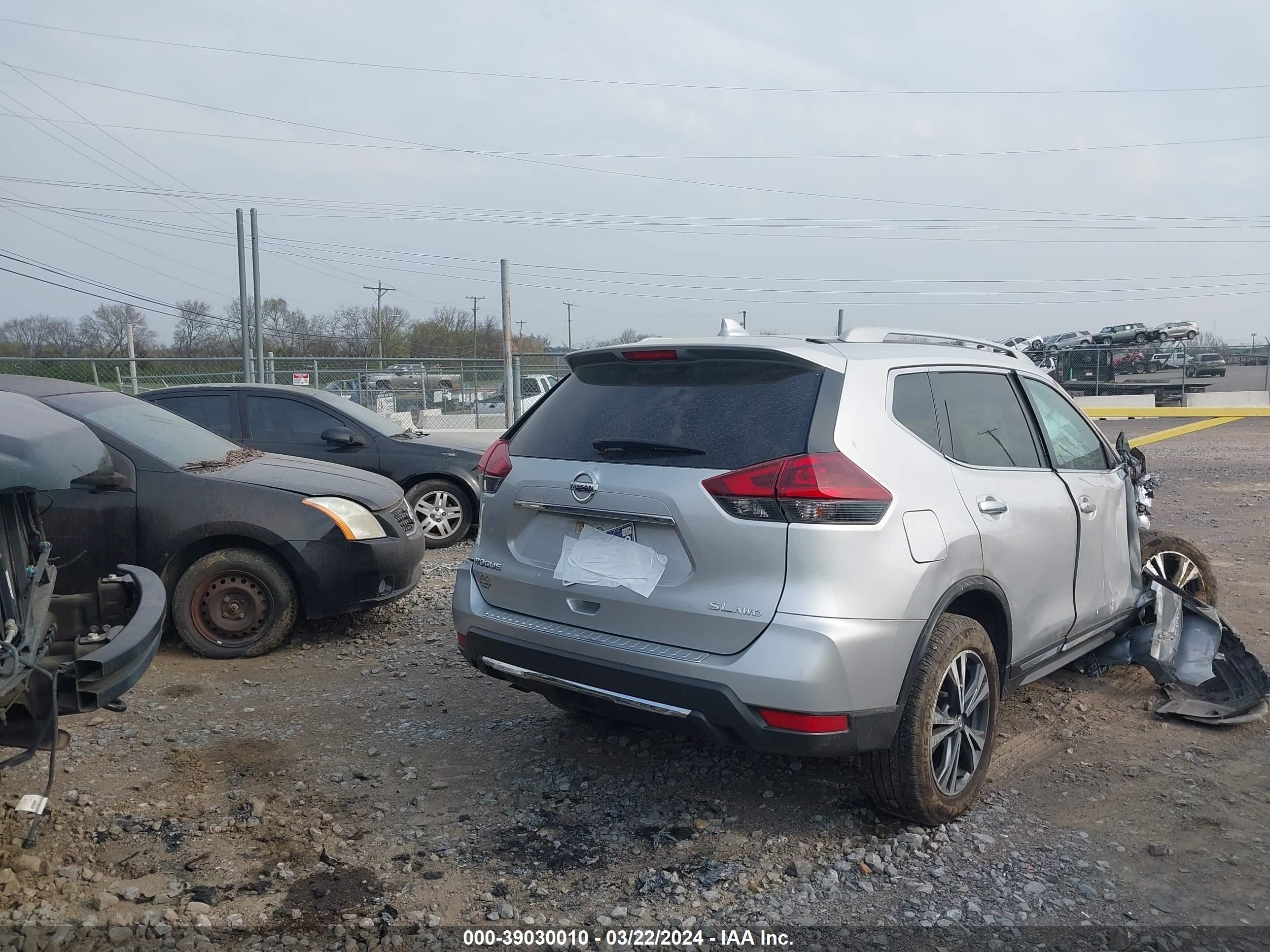 Photo 15 VIN: 5N1AT2MV2JC733563 - NISSAN ROGUE 