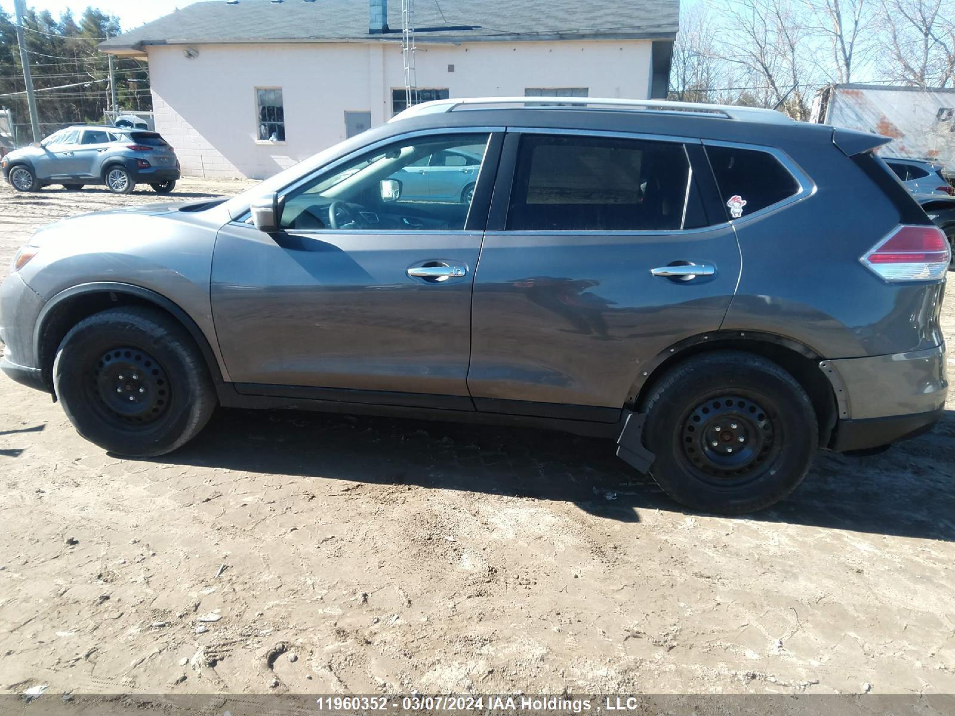 Photo 14 VIN: 5N1AT2MV3FC839687 - NISSAN ROGUE 