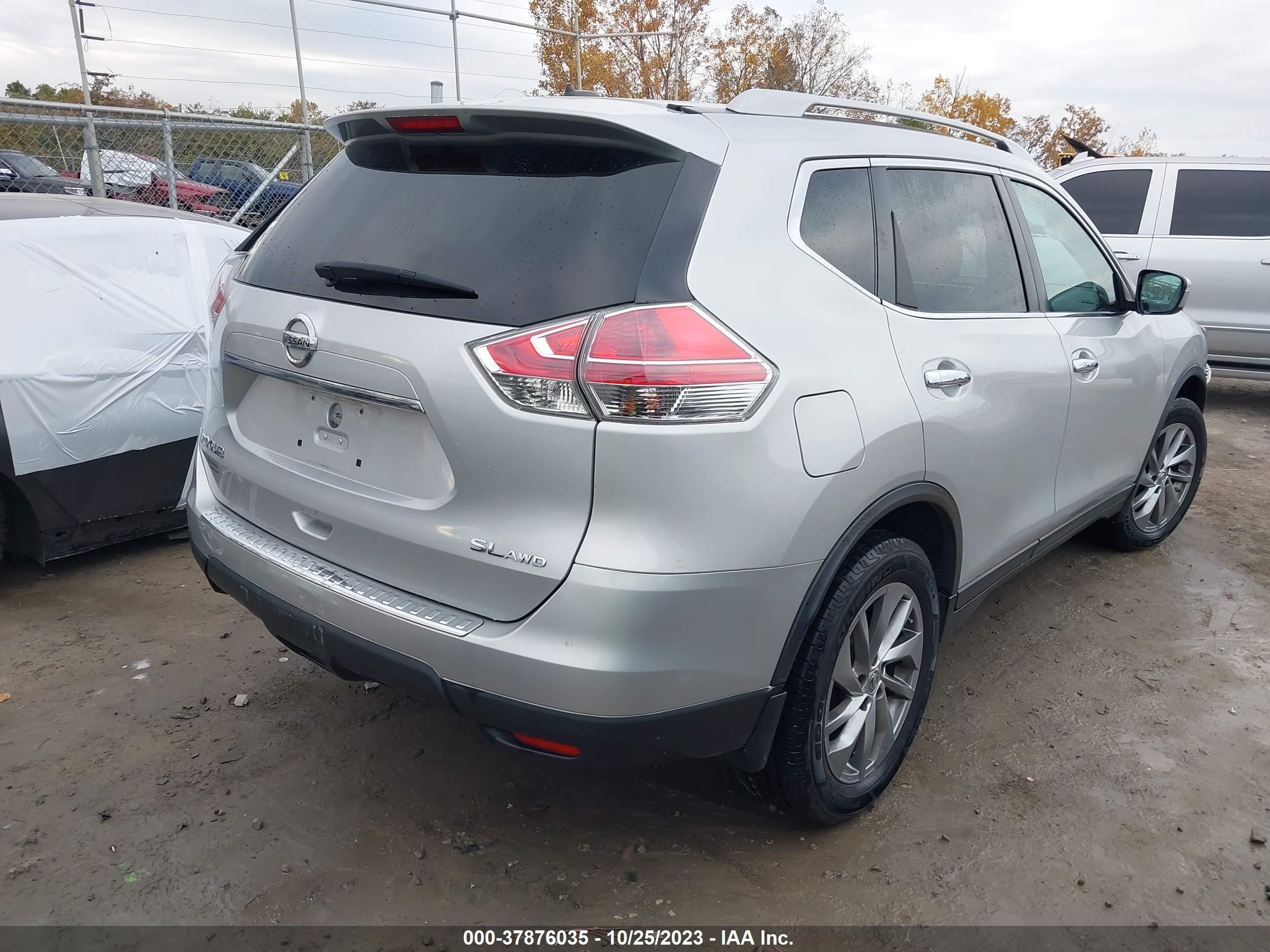 Photo 3 VIN: 5N1AT2MV3FC912024 - NISSAN ROGUE 