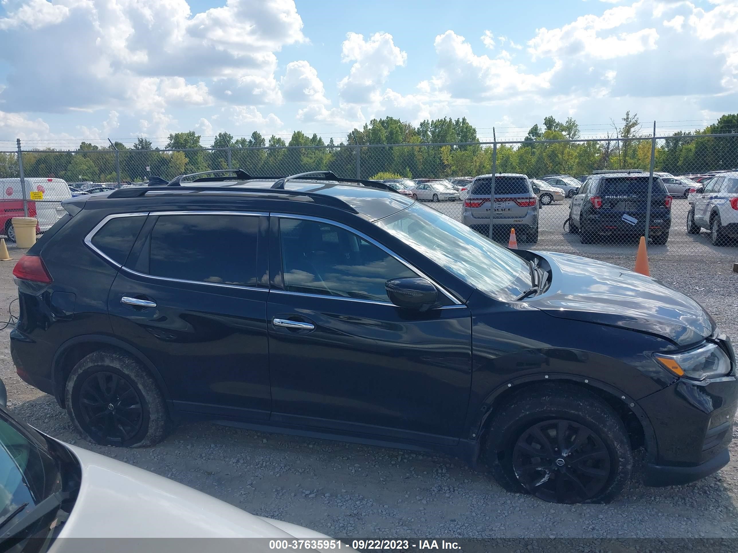 Photo 12 VIN: 5N1AT2MV3JC720952 - NISSAN ROGUE 